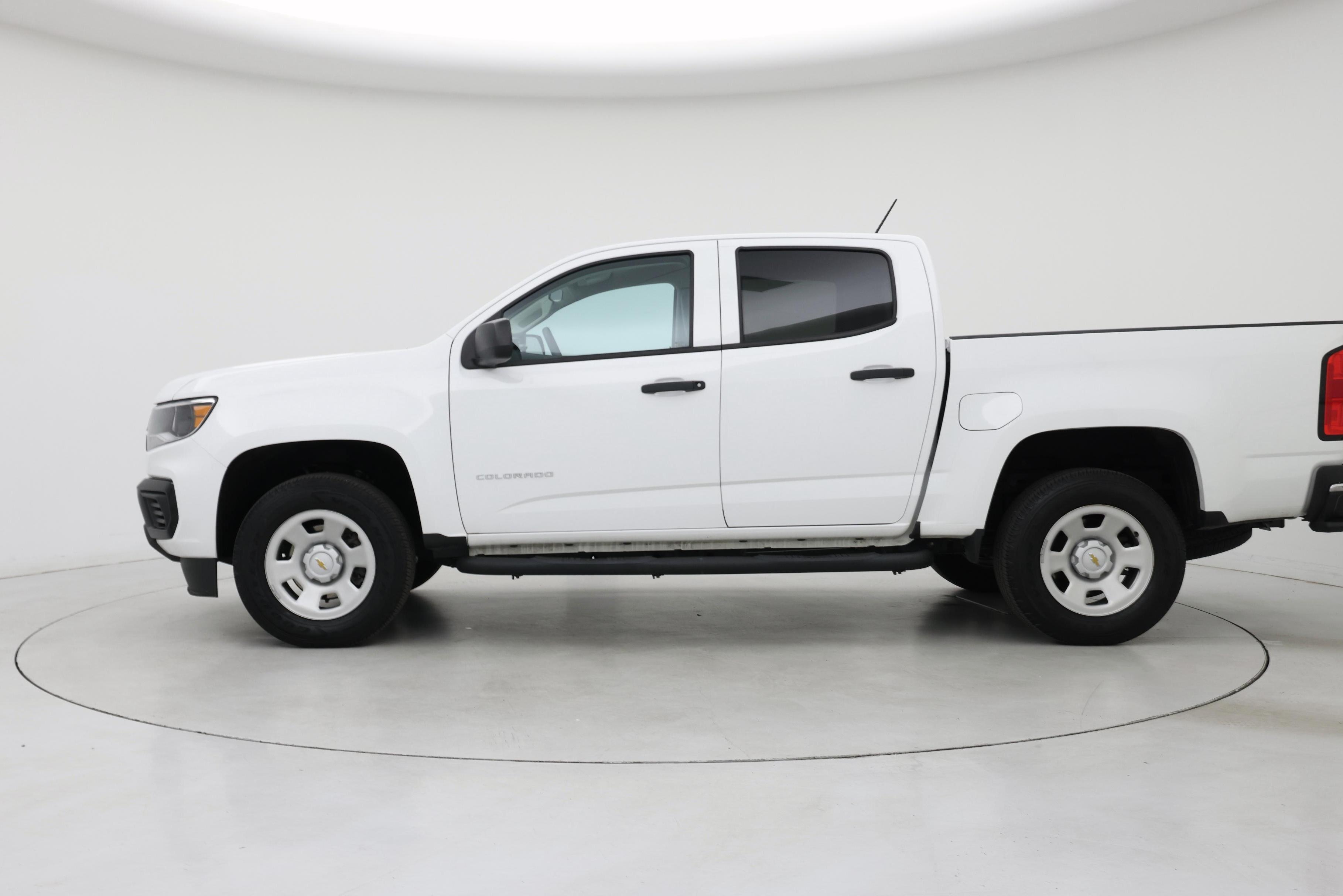 Thumbnail: 2022 Chevrolet Colorado - 3