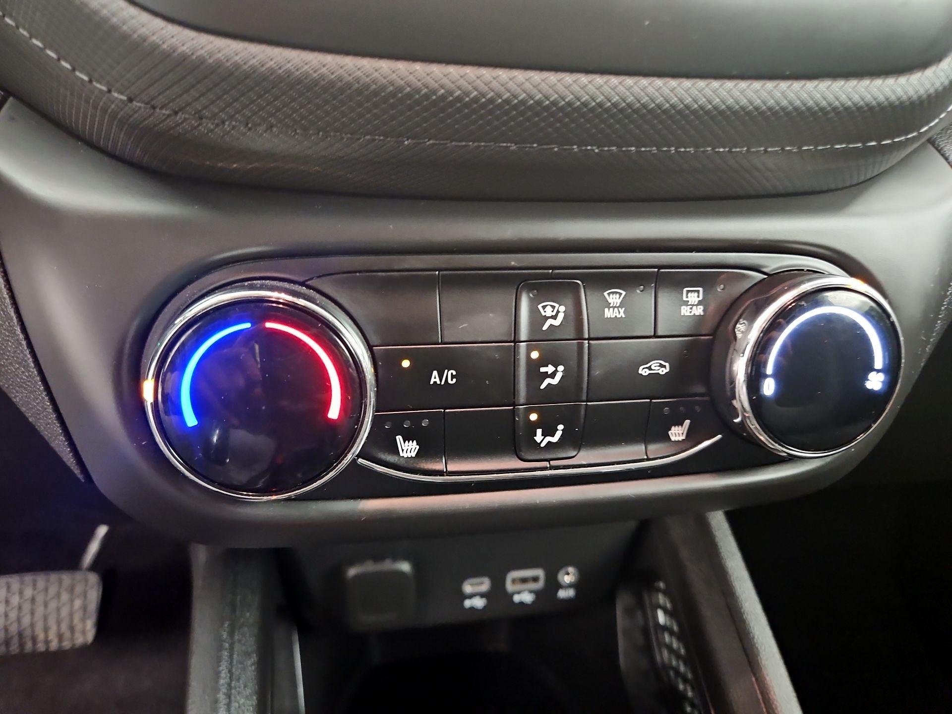 Thumbnail: 2021 Chevrolet TrailBlazer - 16