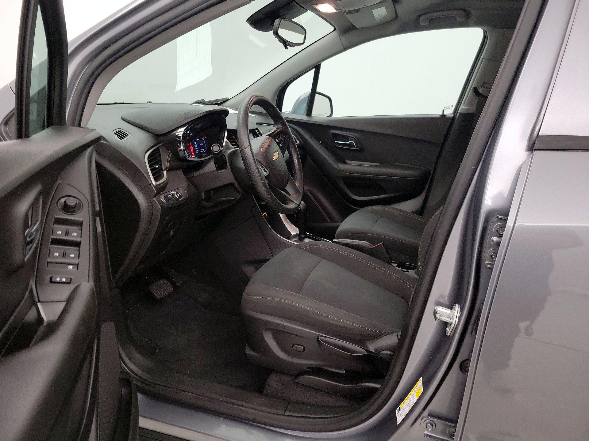Thumbnail: 2020 Chevrolet Trax - 11
