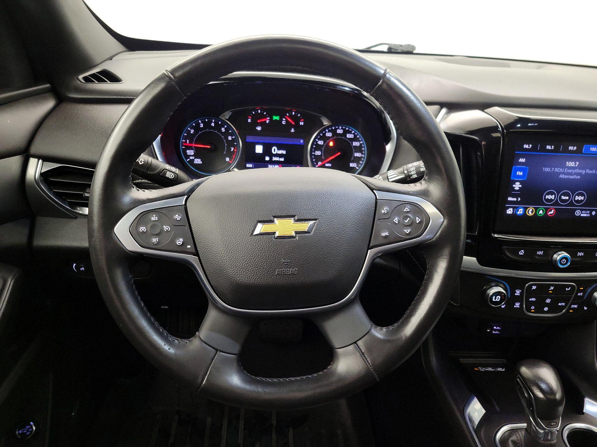 Thumbnail: 2022 Chevrolet Traverse - 10