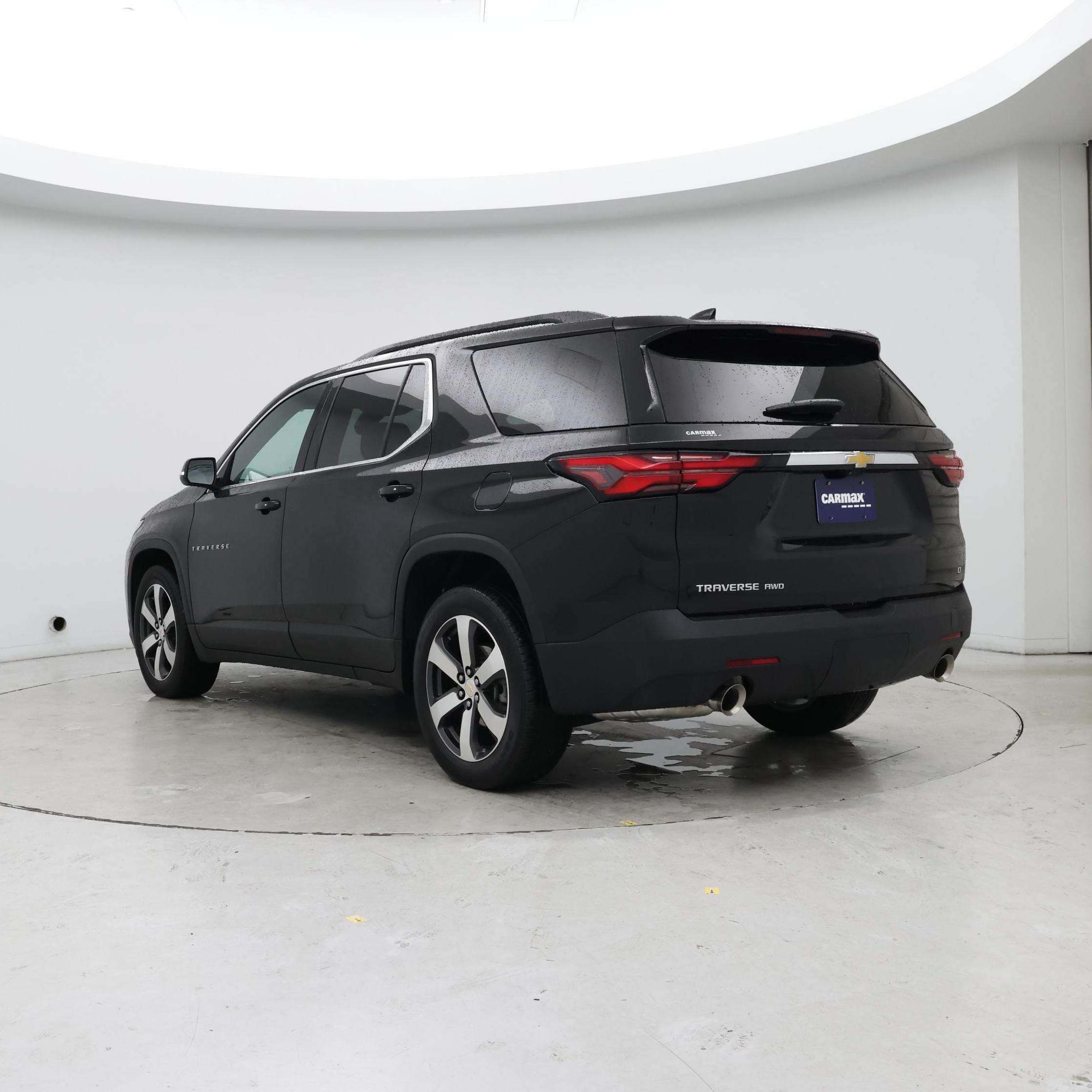 Thumbnail: 2022 Chevrolet Traverse - 2