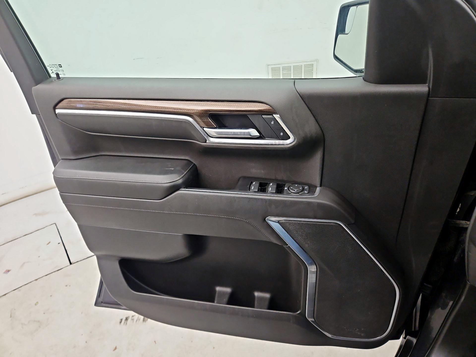 Thumbnail: 2022 Chevrolet Silverado 1500 - 10