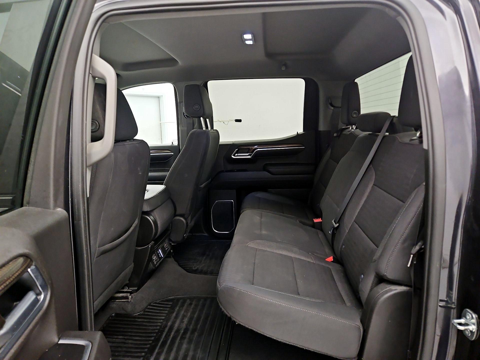 Thumbnail: 2022 Chevrolet Silverado 1500 - 17