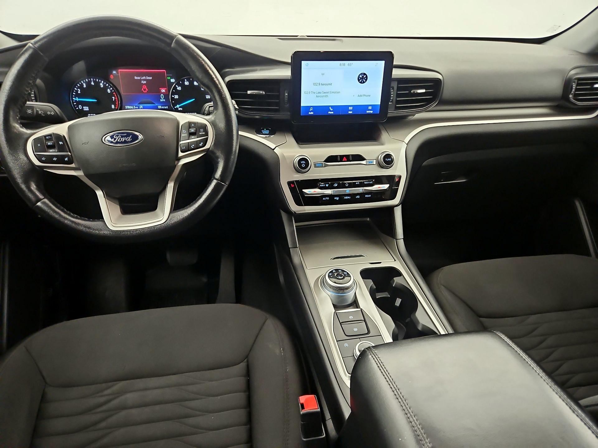 Thumbnail: 2021 Ford Explorer - 9
