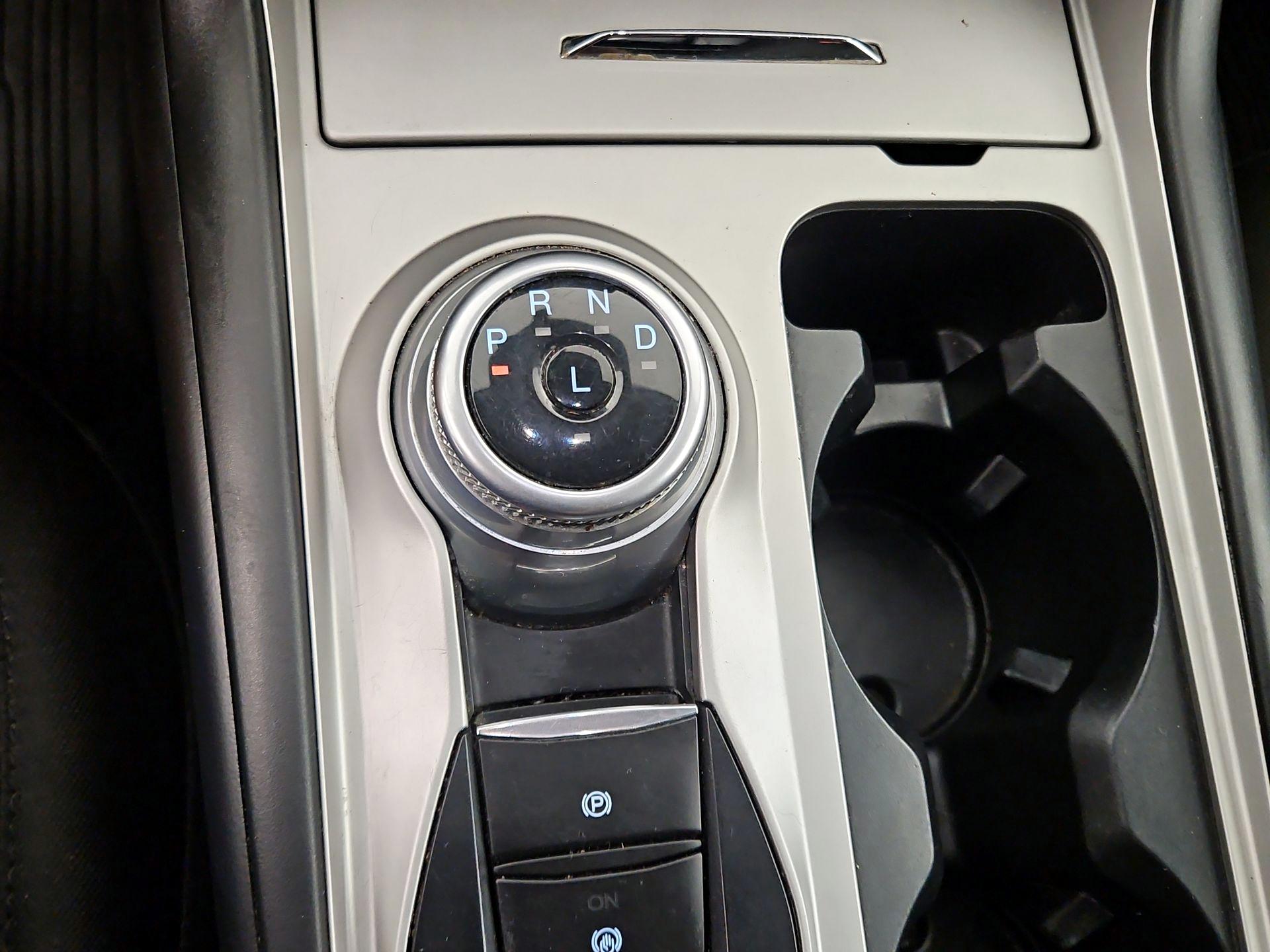 Thumbnail: 2021 Ford Explorer - 17