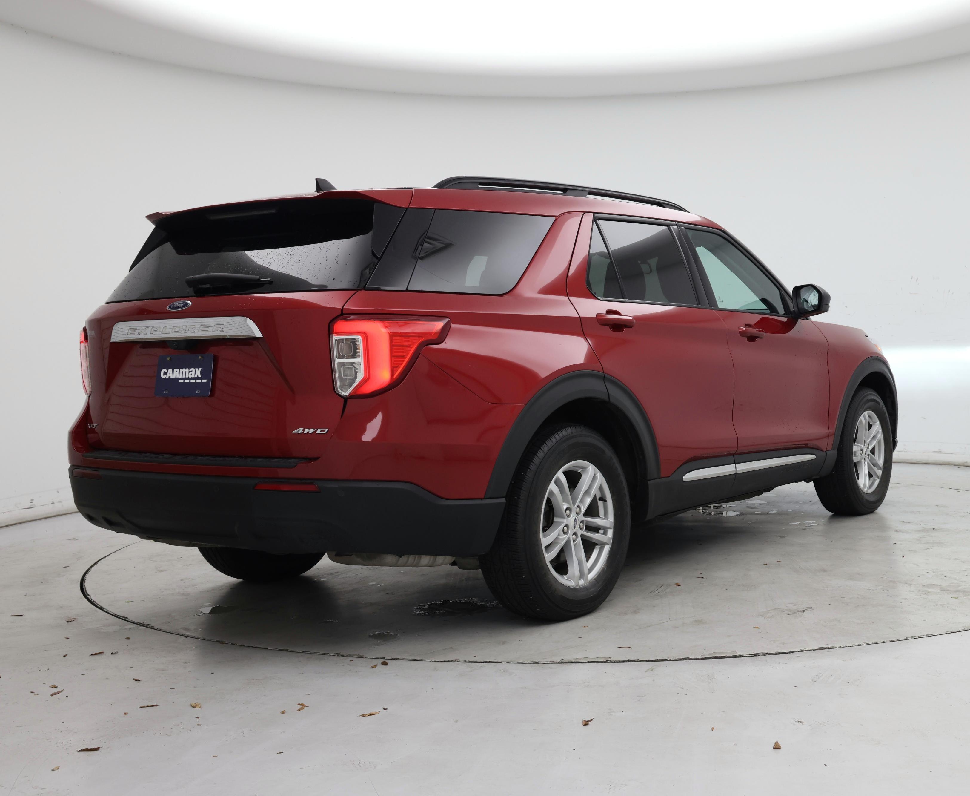 Thumbnail: 2021 Ford Explorer - 8