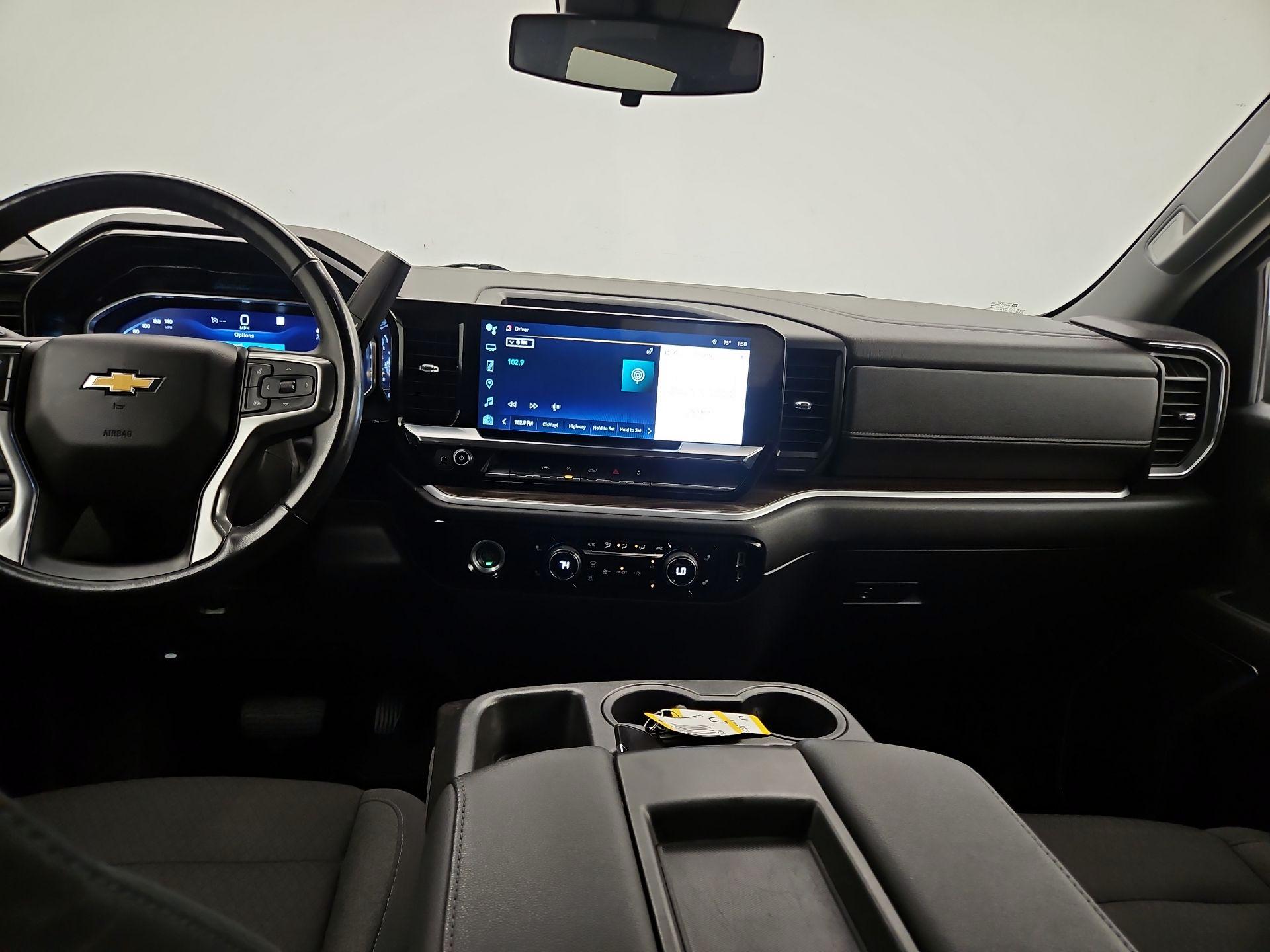 Thumbnail: 2022 Chevrolet Silverado 1500 - 9