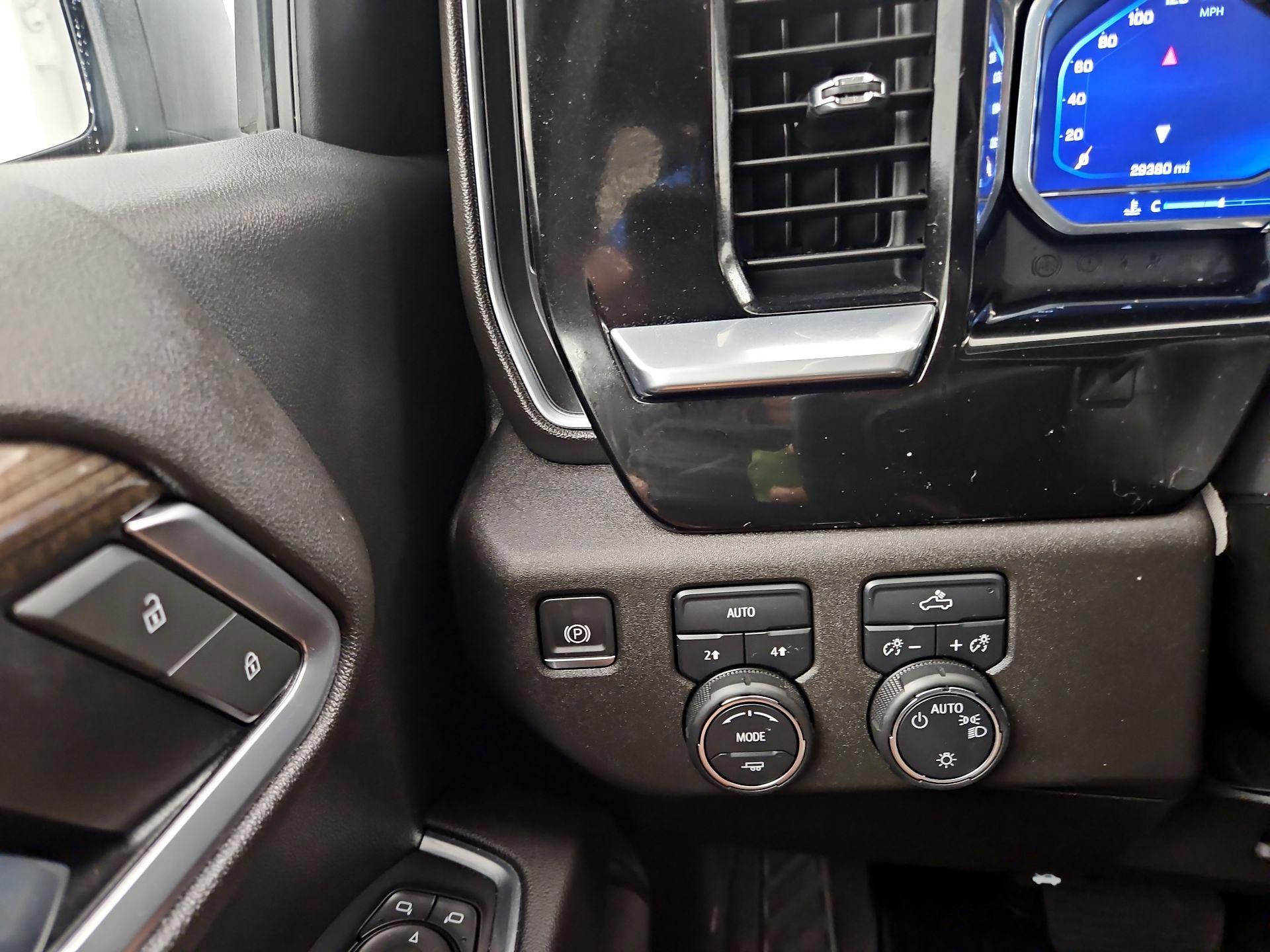 Thumbnail: 2022 Chevrolet Silverado 1500 - 13