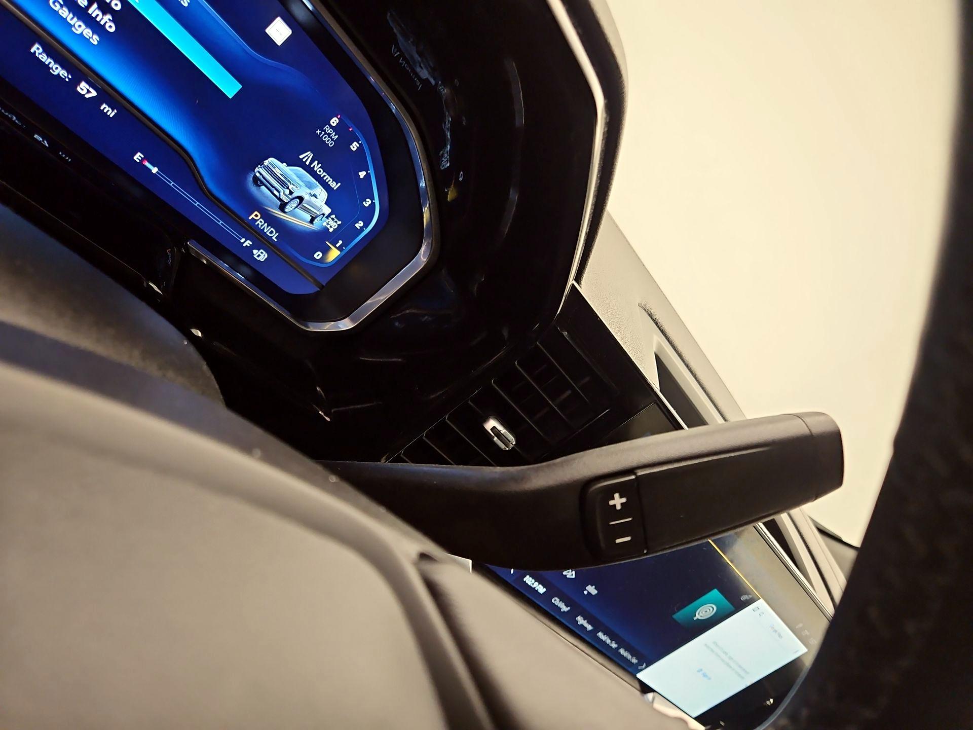 Thumbnail: 2022 Chevrolet Silverado 1500 - 17