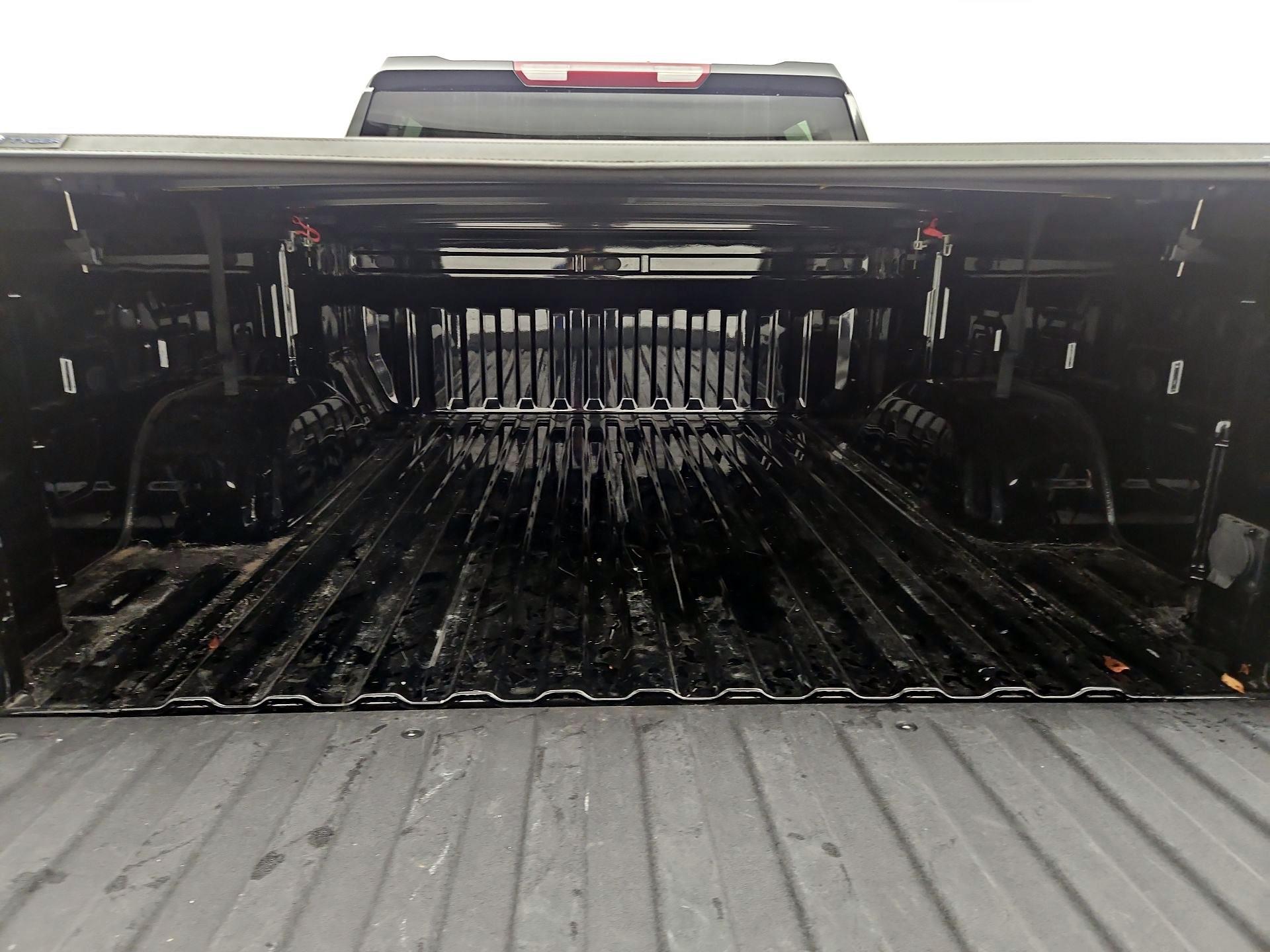 Thumbnail: 2022 Chevrolet Silverado 1500 - 20