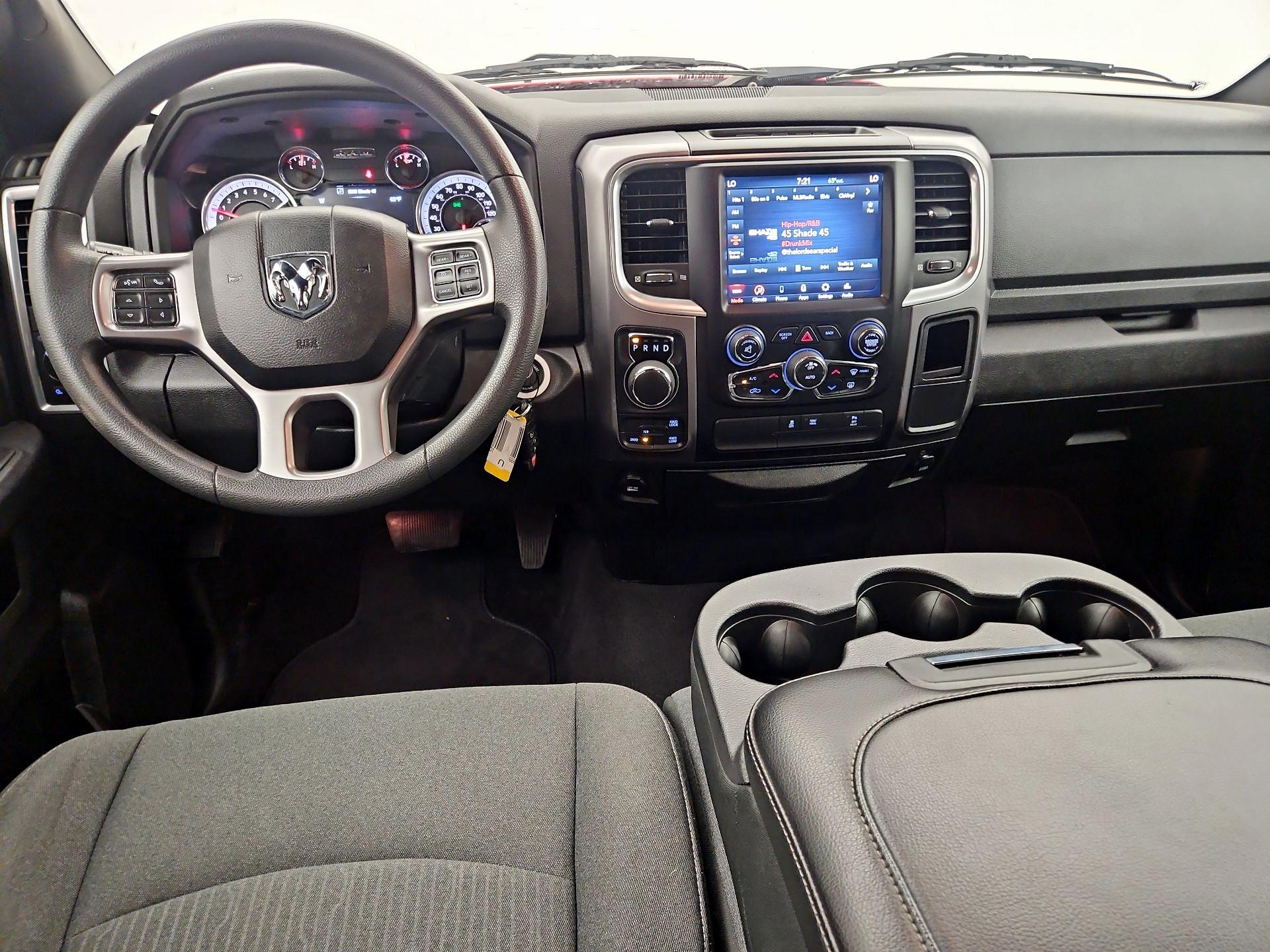 Thumbnail: 2021 RAM 1500 Classic - 9