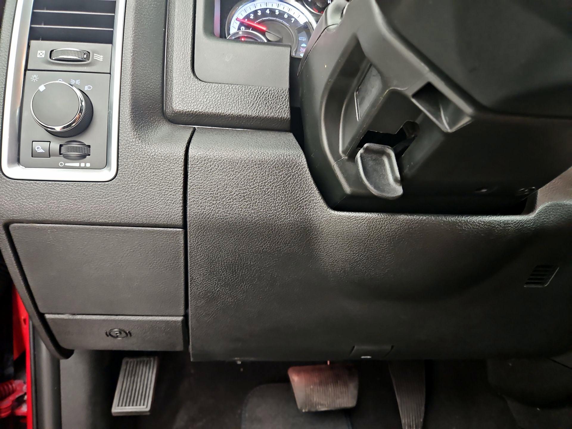 Thumbnail: 2021 RAM 1500 Classic - 13