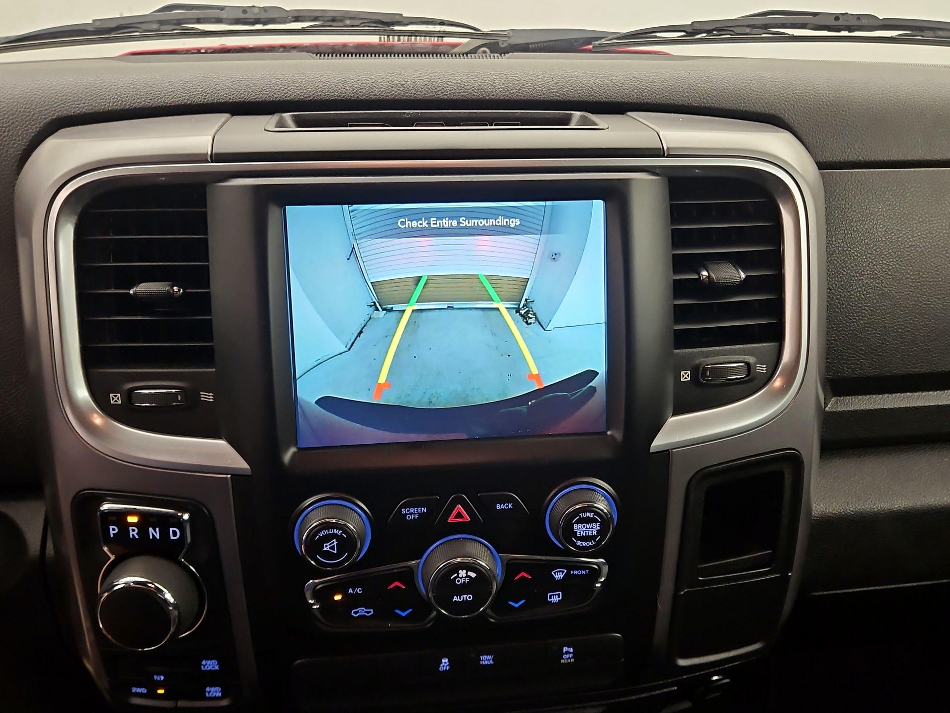 Thumbnail: 2021 RAM 1500 Classic - 14
