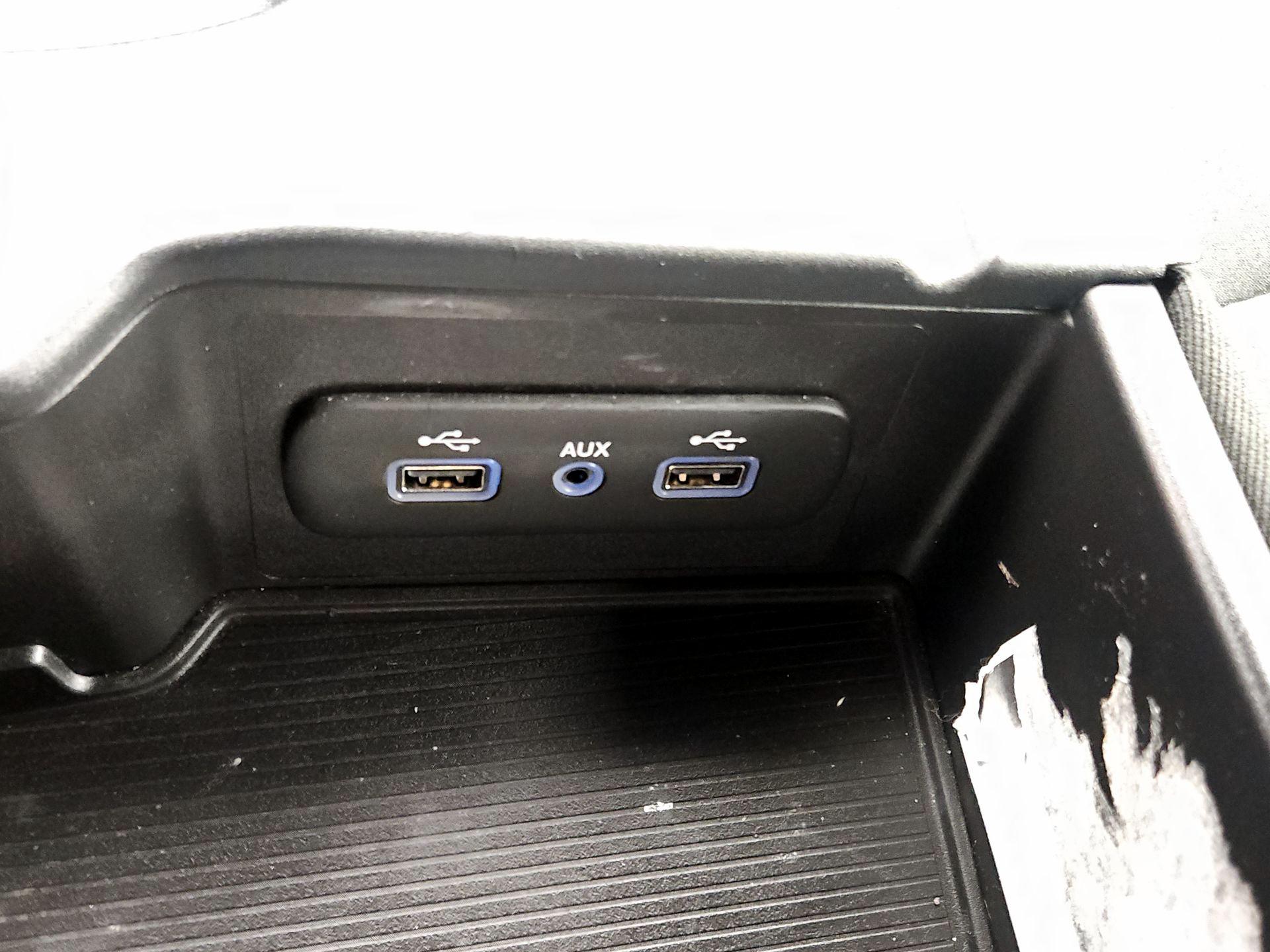 Thumbnail: 2021 RAM 1500 Classic - 18