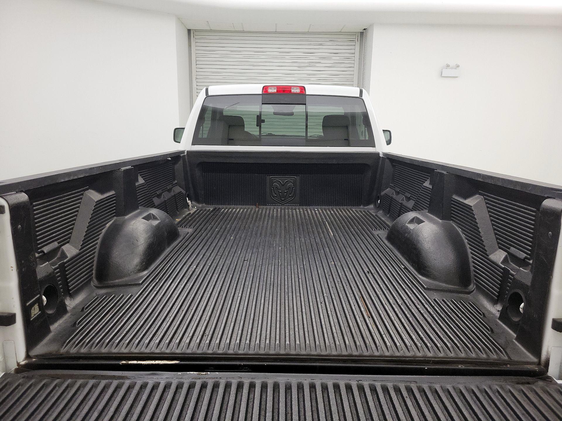Thumbnail: 2020 RAM 1500 Classic - 19