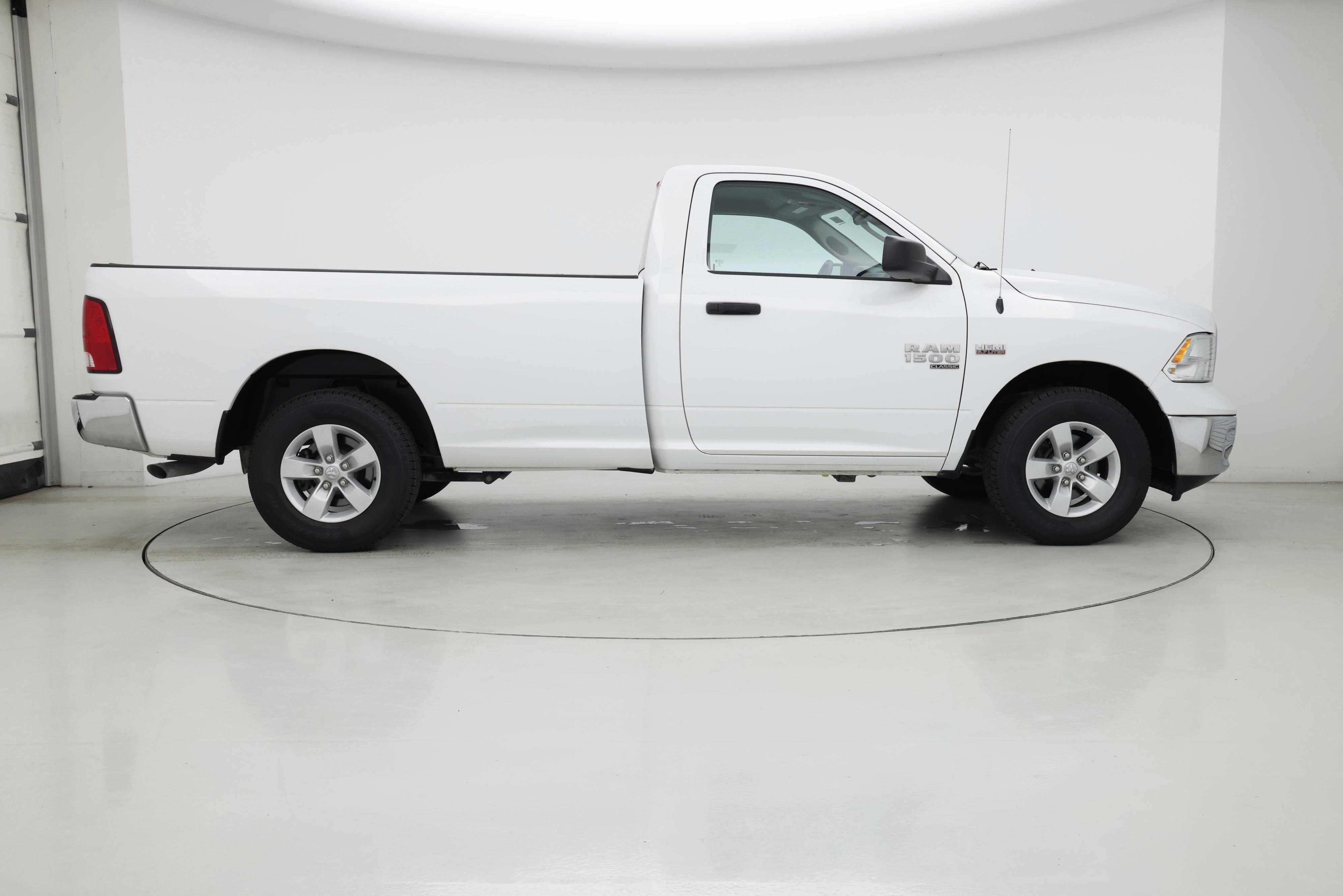Thumbnail: 2020 RAM 1500 Classic - 7