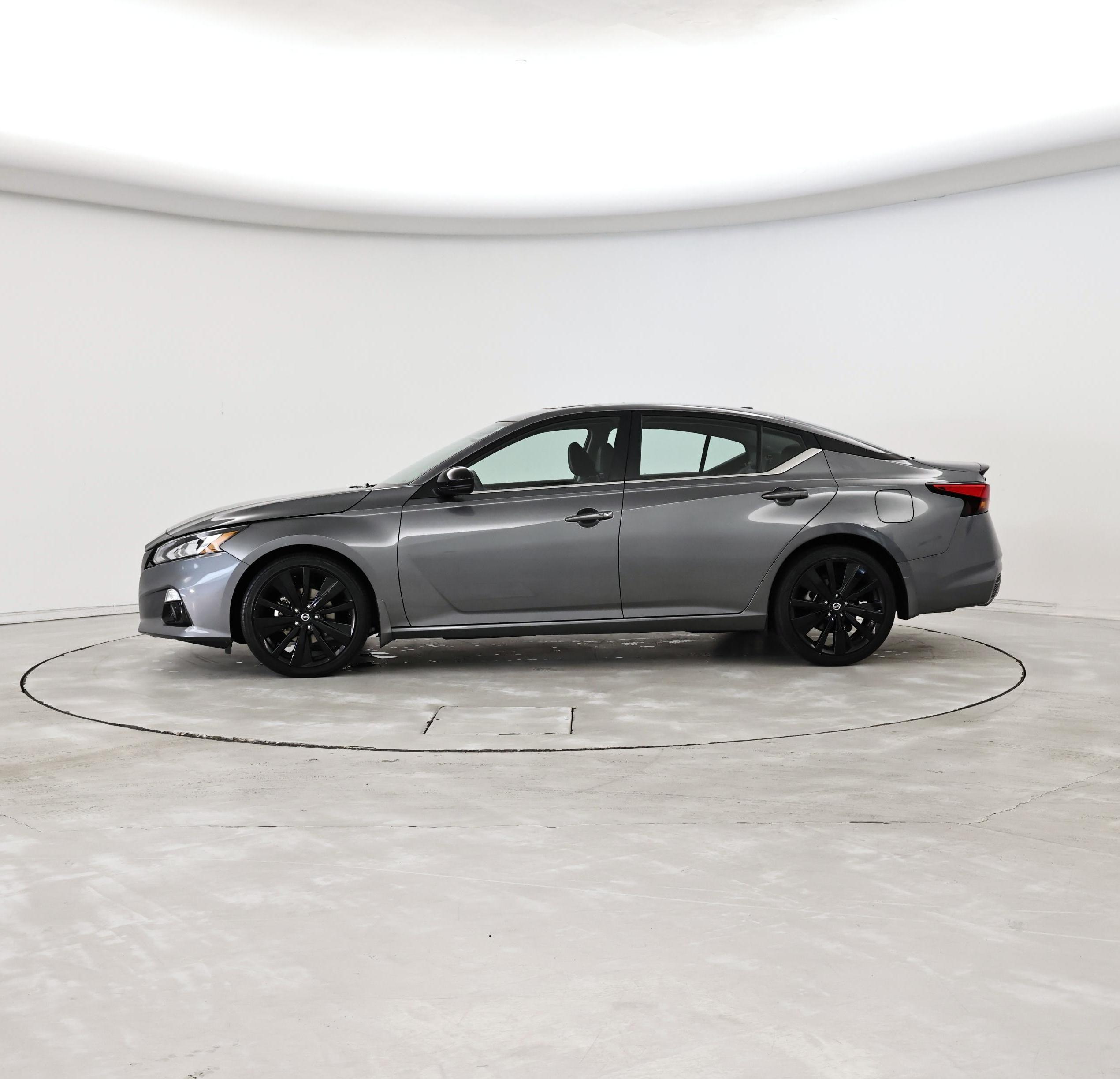 Thumbnail: 2022 Nissan Altima - 3