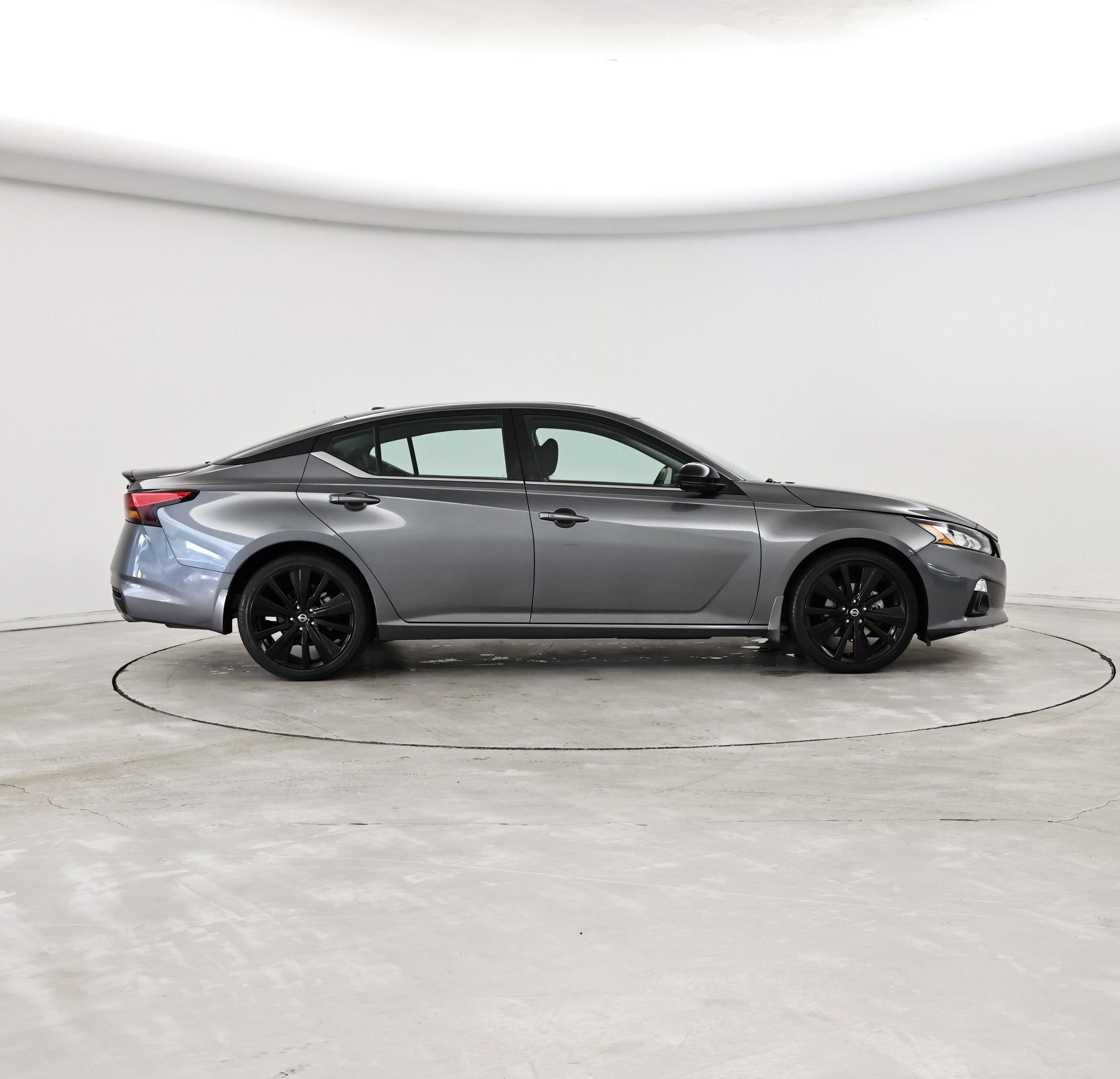 Thumbnail: 2022 Nissan Altima - 7