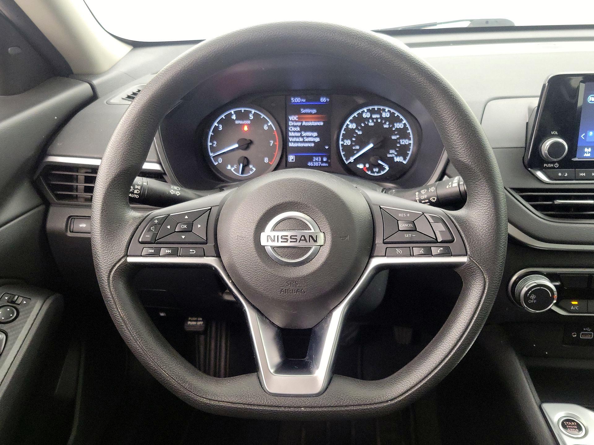 Thumbnail: 2021 Nissan Altima - 10