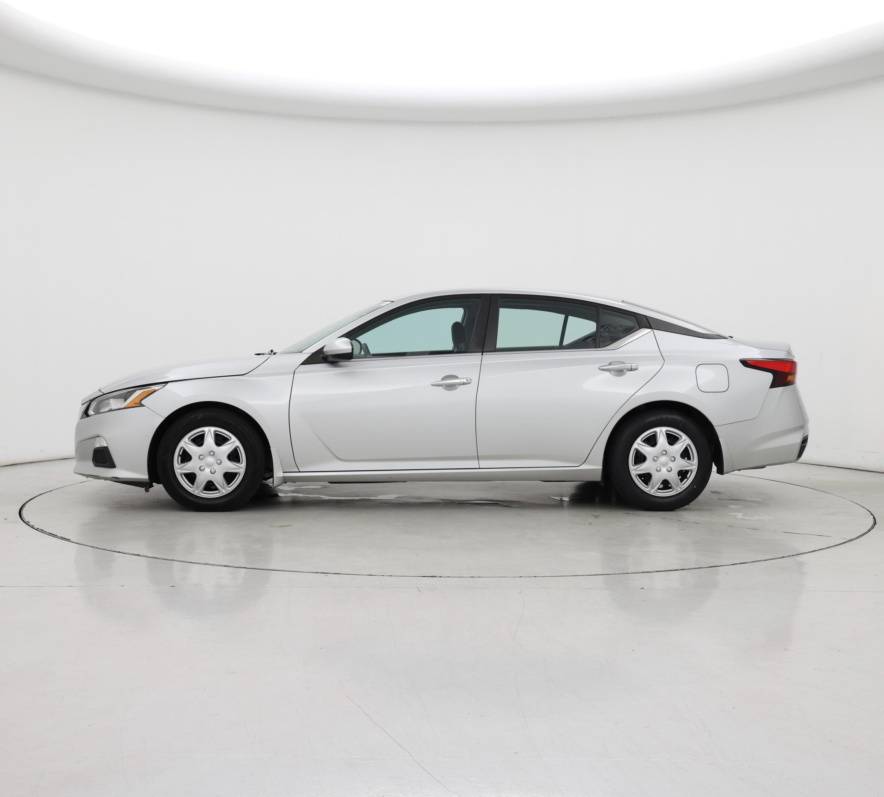 Thumbnail: 2021 Nissan Altima - 3