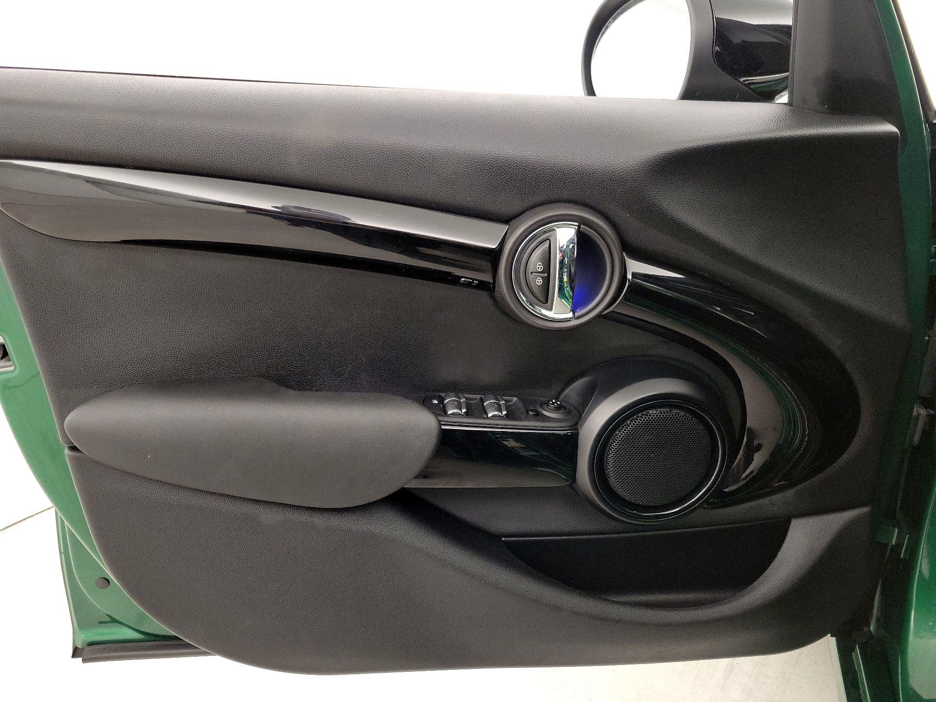 Thumbnail: 2021 MINI Cooper Hardtop - 12
