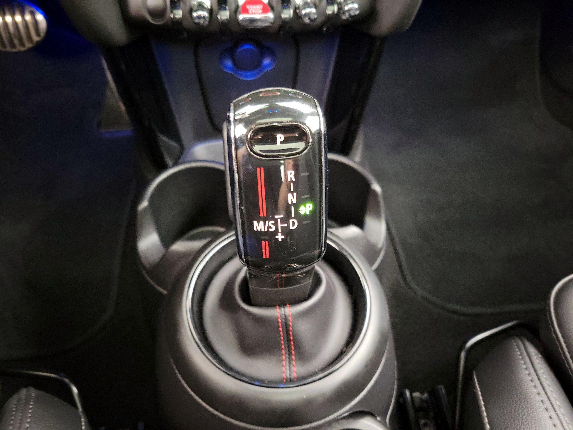 Thumbnail: 2021 MINI Cooper Hardtop - 18