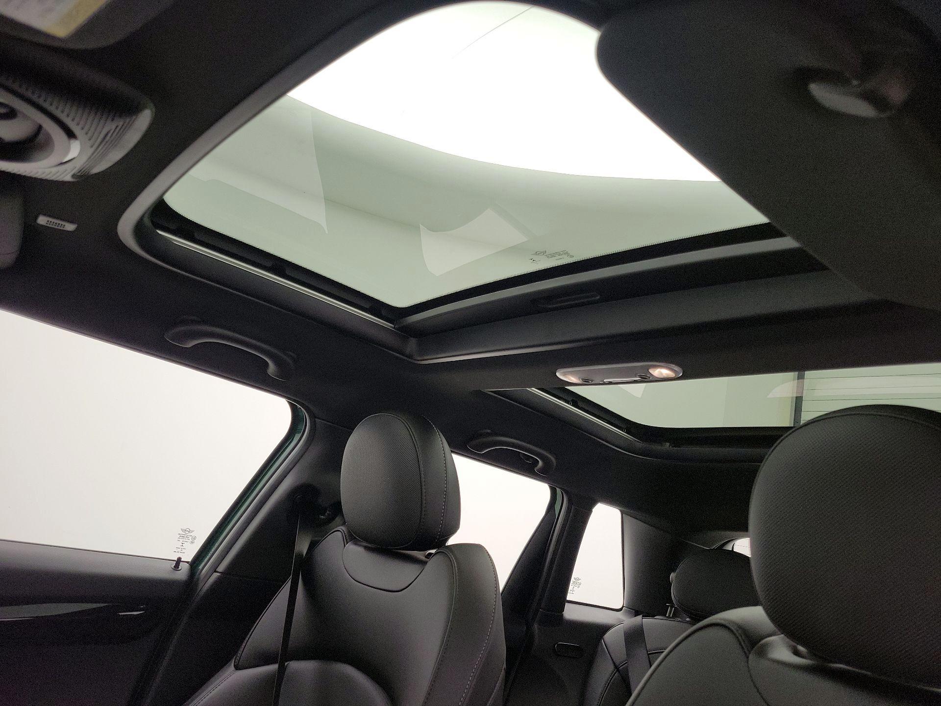 Thumbnail: 2021 MINI Cooper Hardtop - 20
