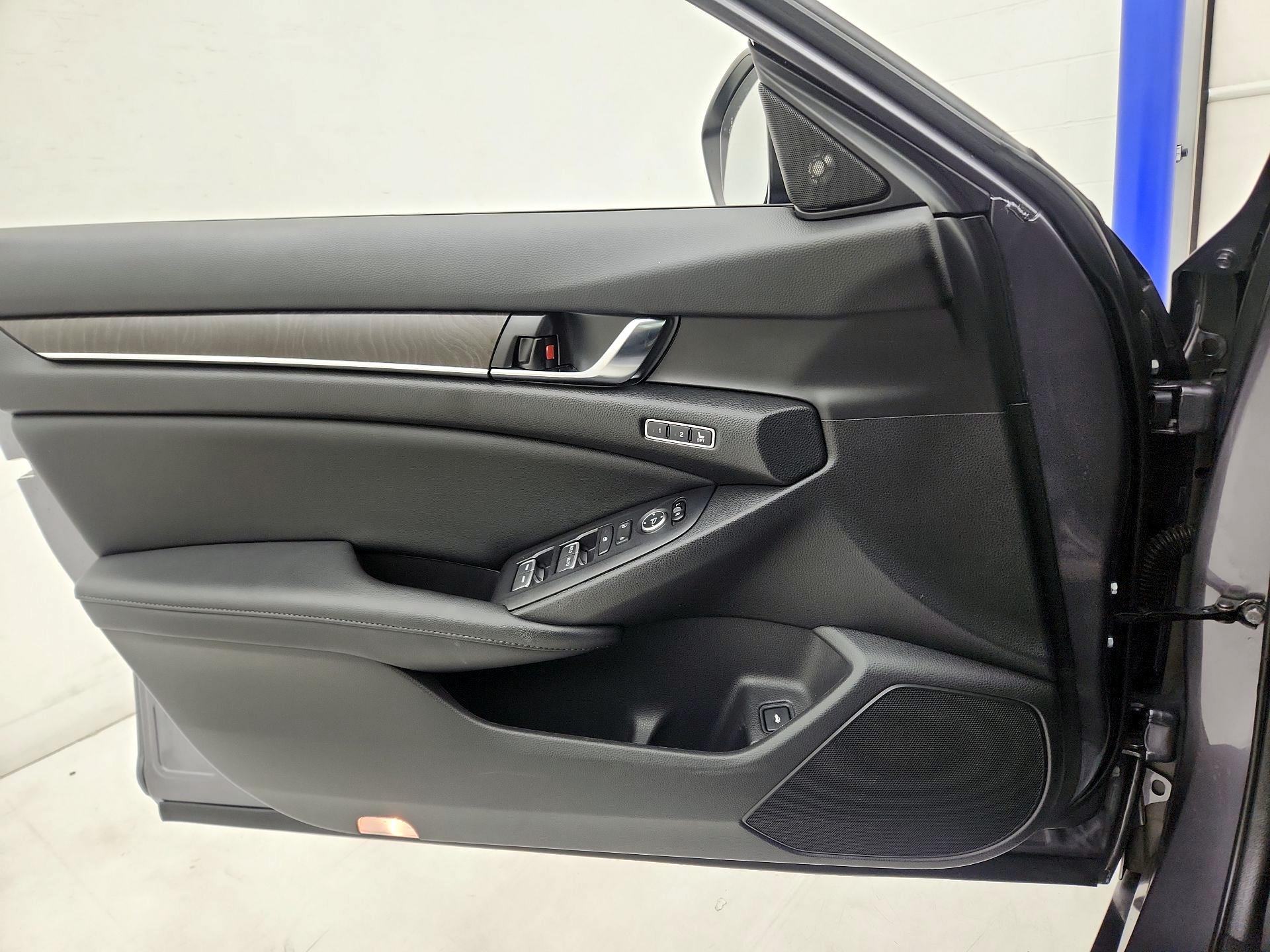 Thumbnail: 2021 Honda Accord - 12