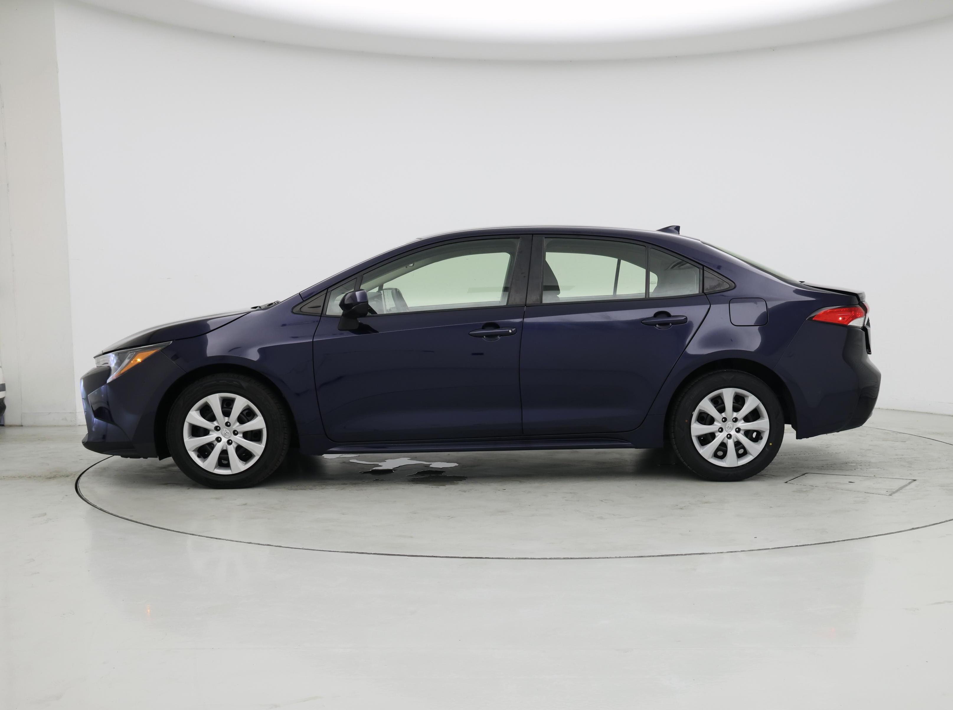 Thumbnail: 2021 Toyota Corolla - 3