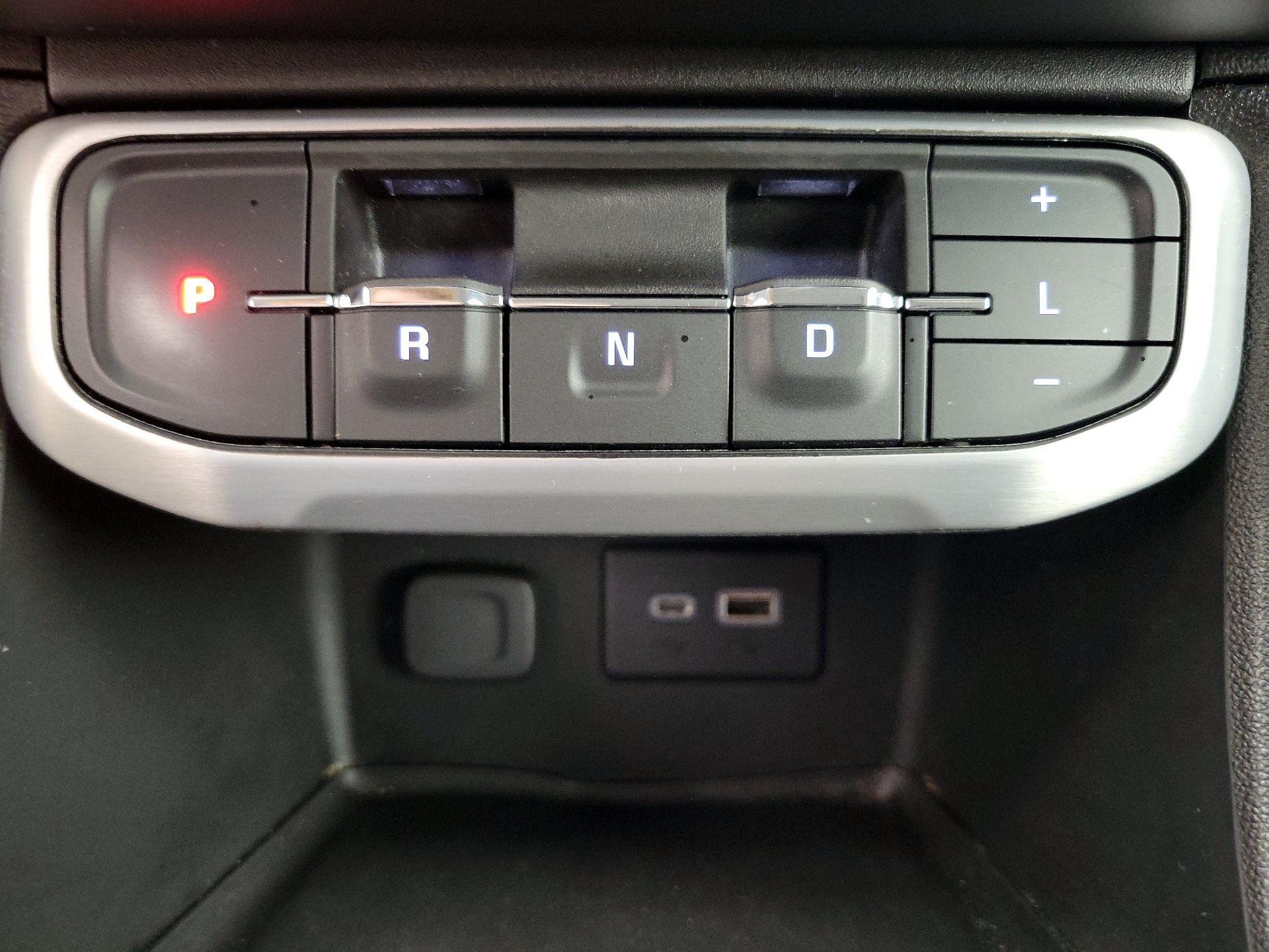 Thumbnail: 2022 GMC Acadia - 17