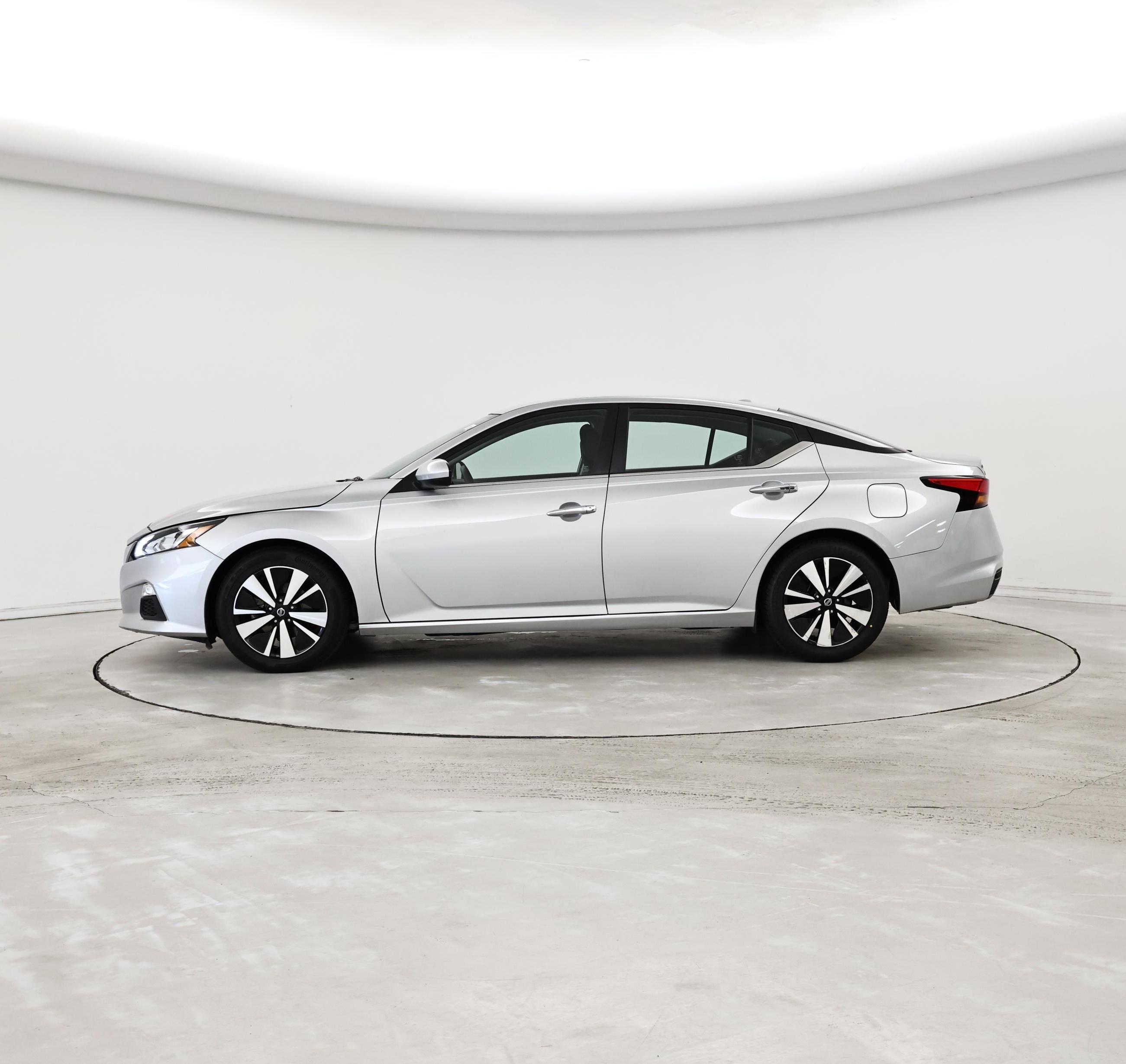Thumbnail: 2022 Nissan Altima - 3