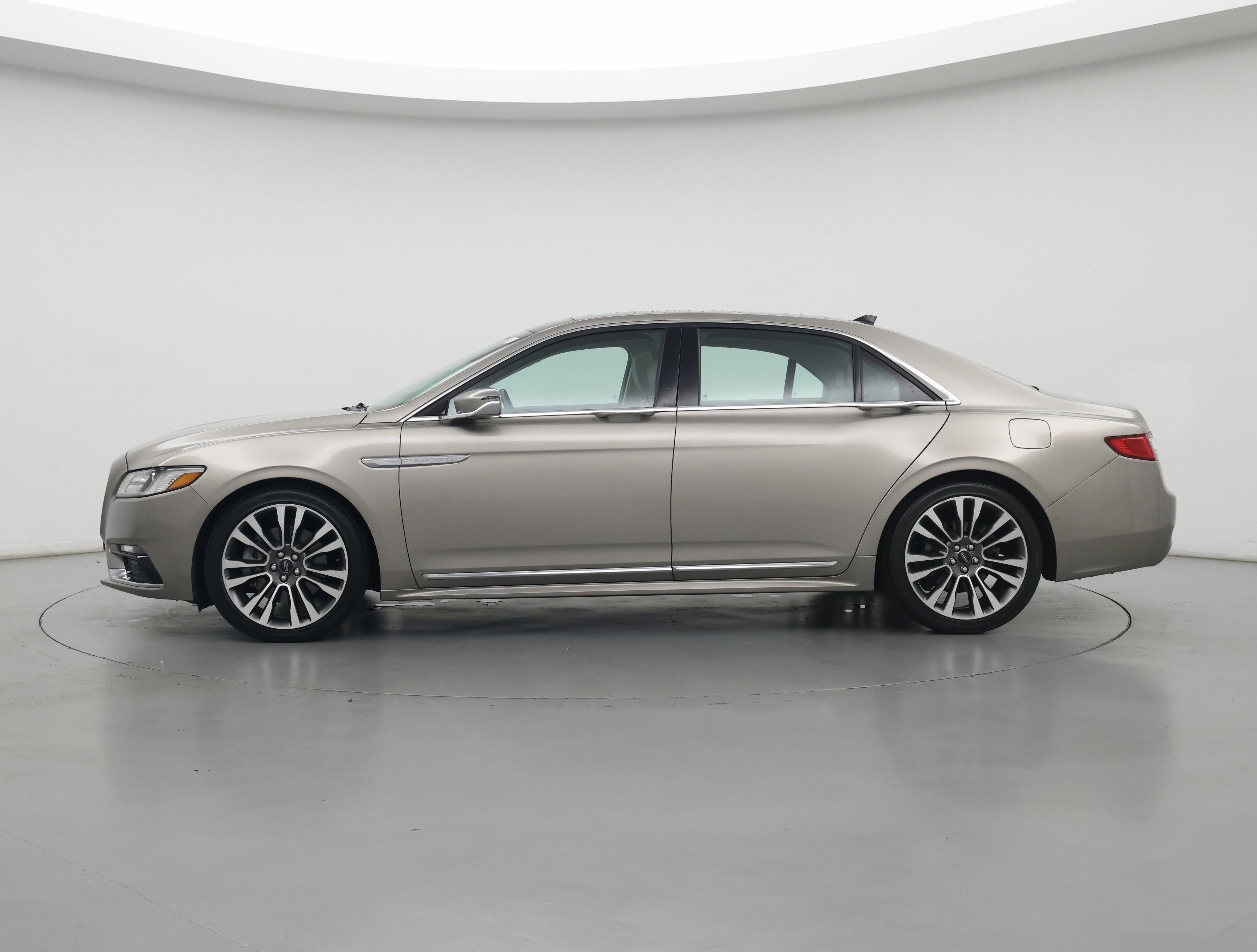 Thumbnail: 2020 Lincoln Continental - 3