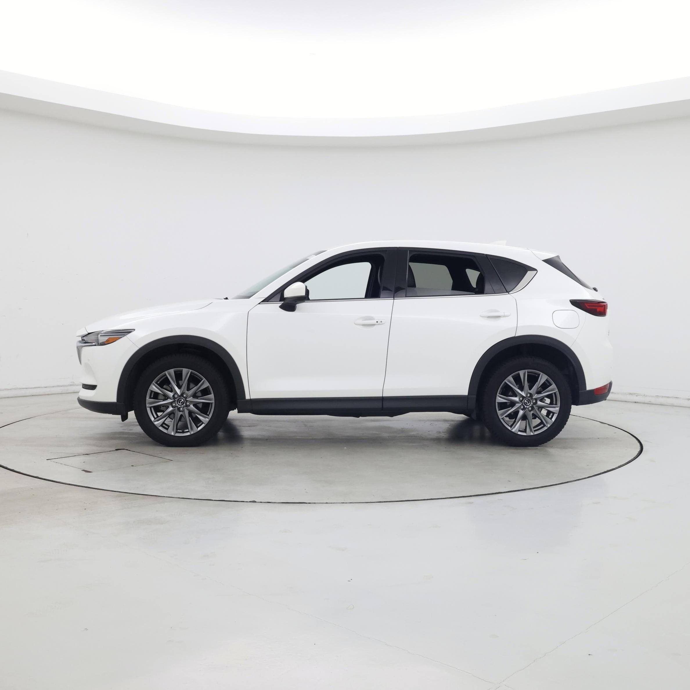 Thumbnail: 2021 Mazda CX-5 - 3