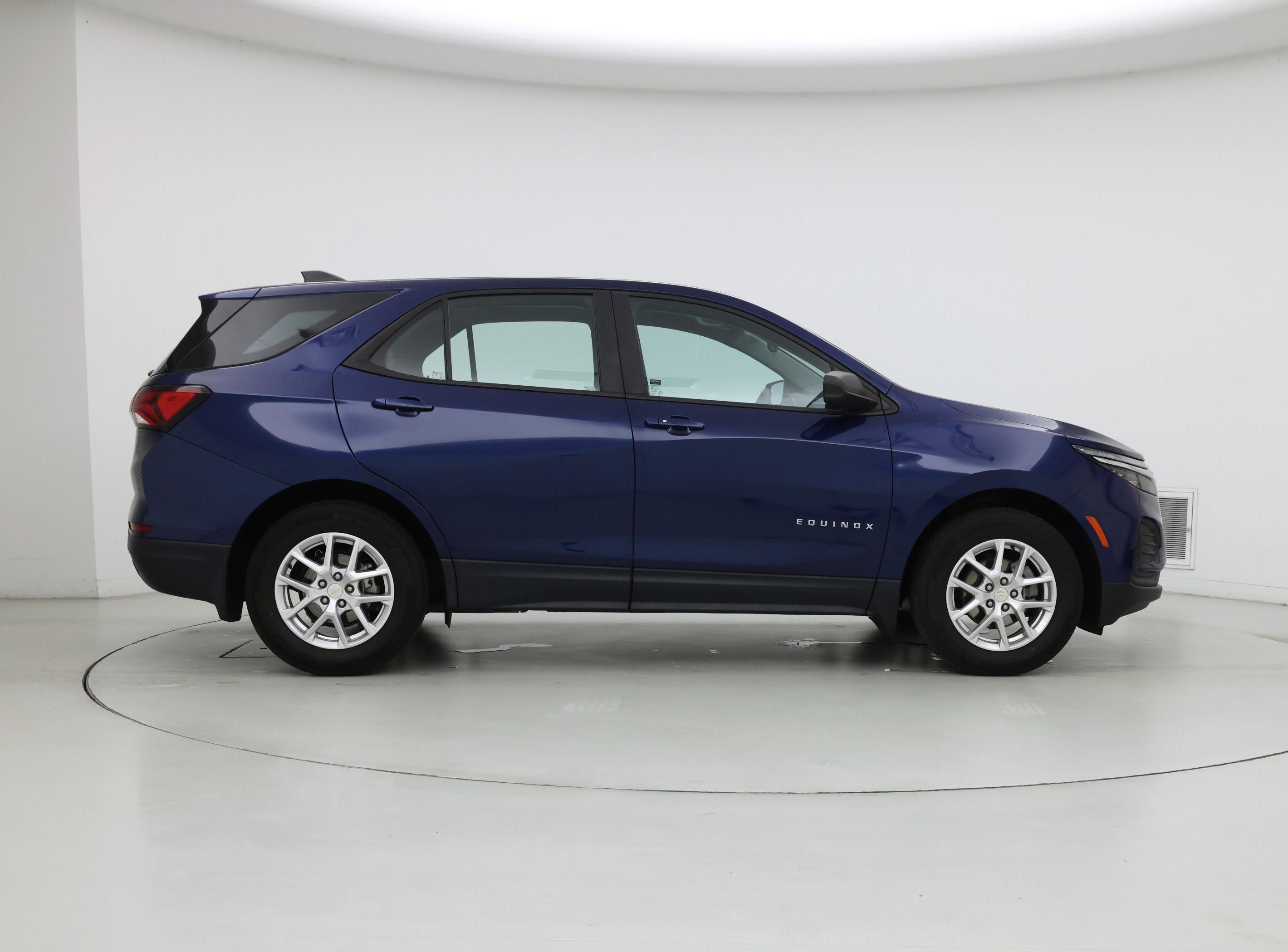 Thumbnail: 2022 Chevrolet Equinox - 7