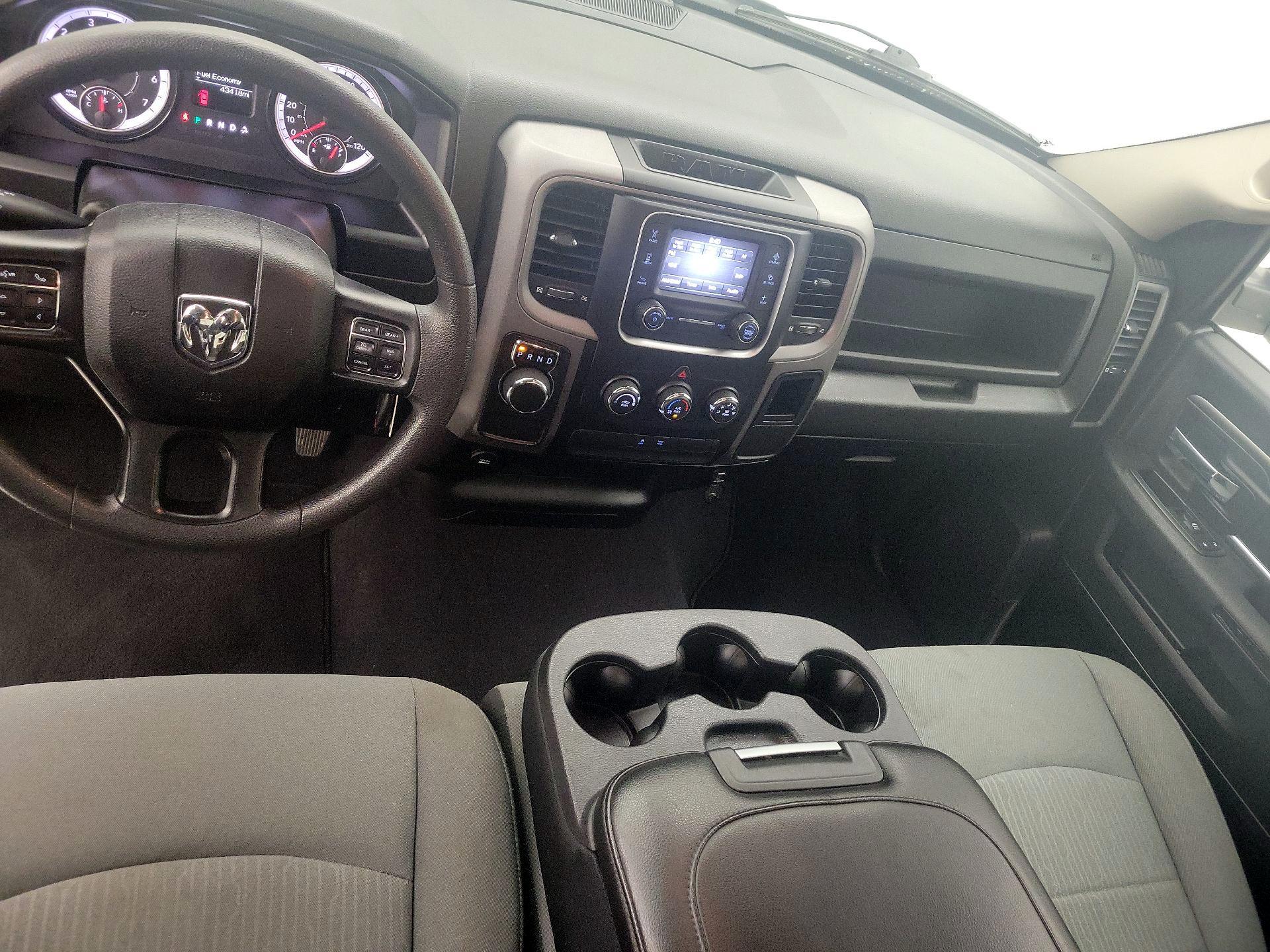 Thumbnail: 2022 RAM 1500 Classic - 9