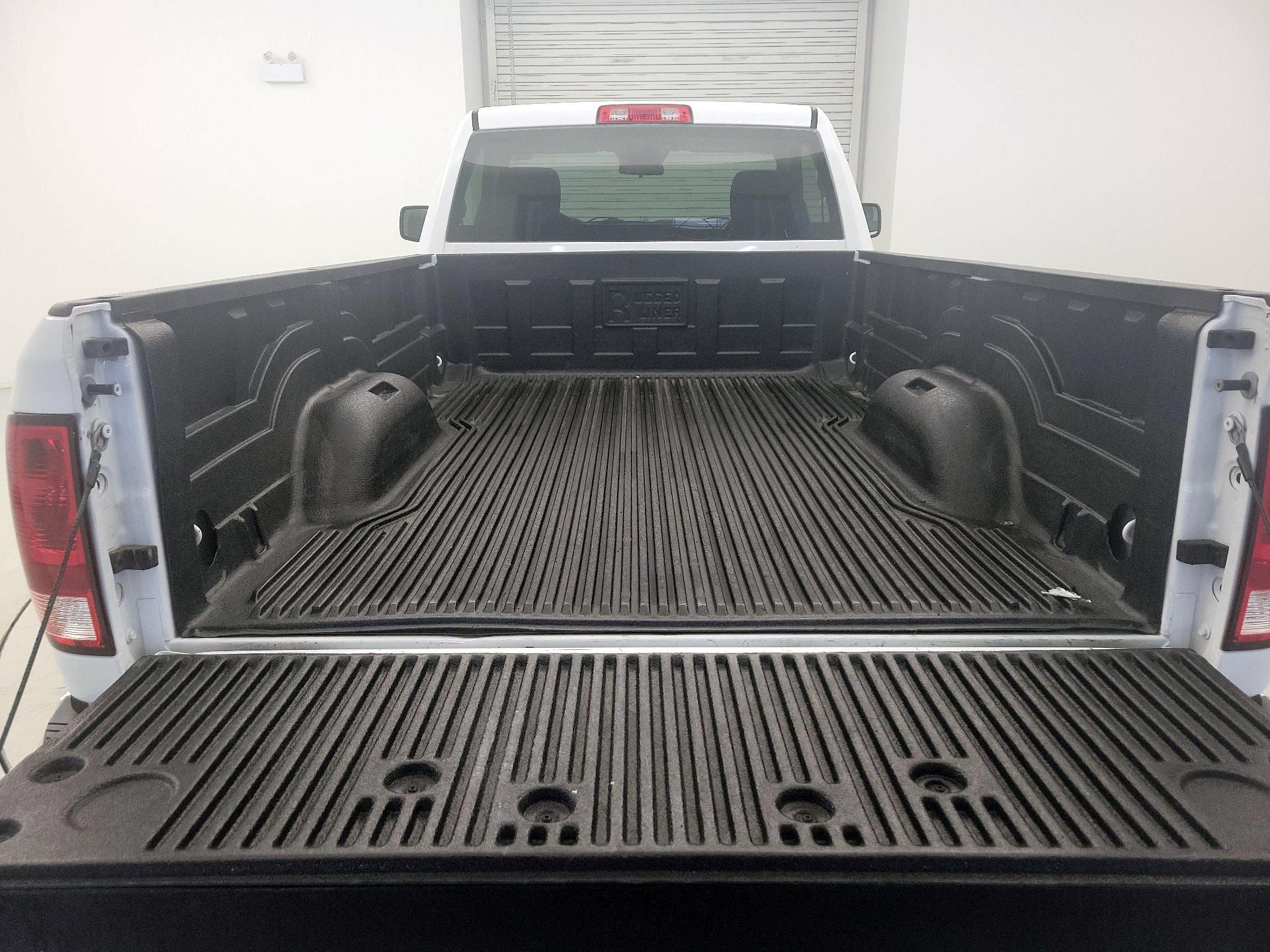 Thumbnail: 2022 RAM 1500 Classic - 19