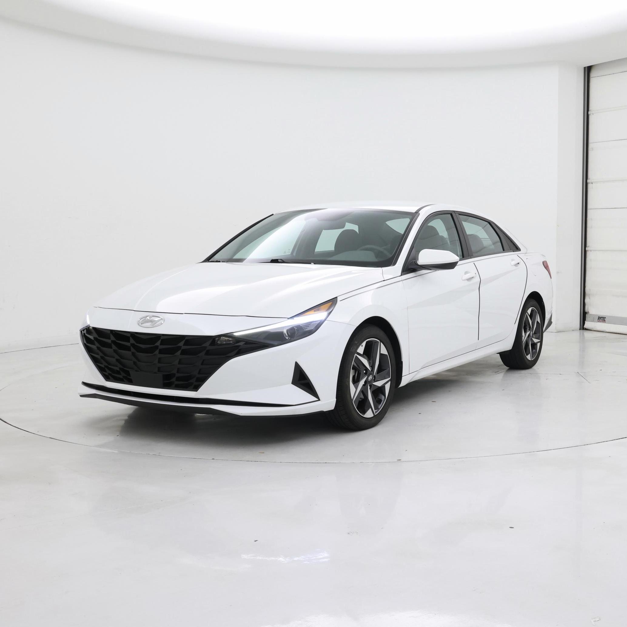 Thumbnail: 2023 Hyundai Elantra - 4