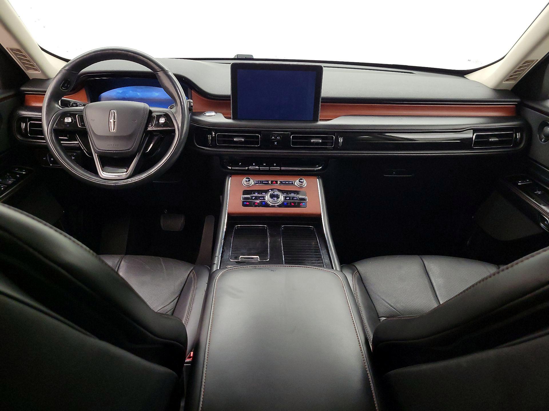 Thumbnail: 2020 Lincoln Aviator - 9