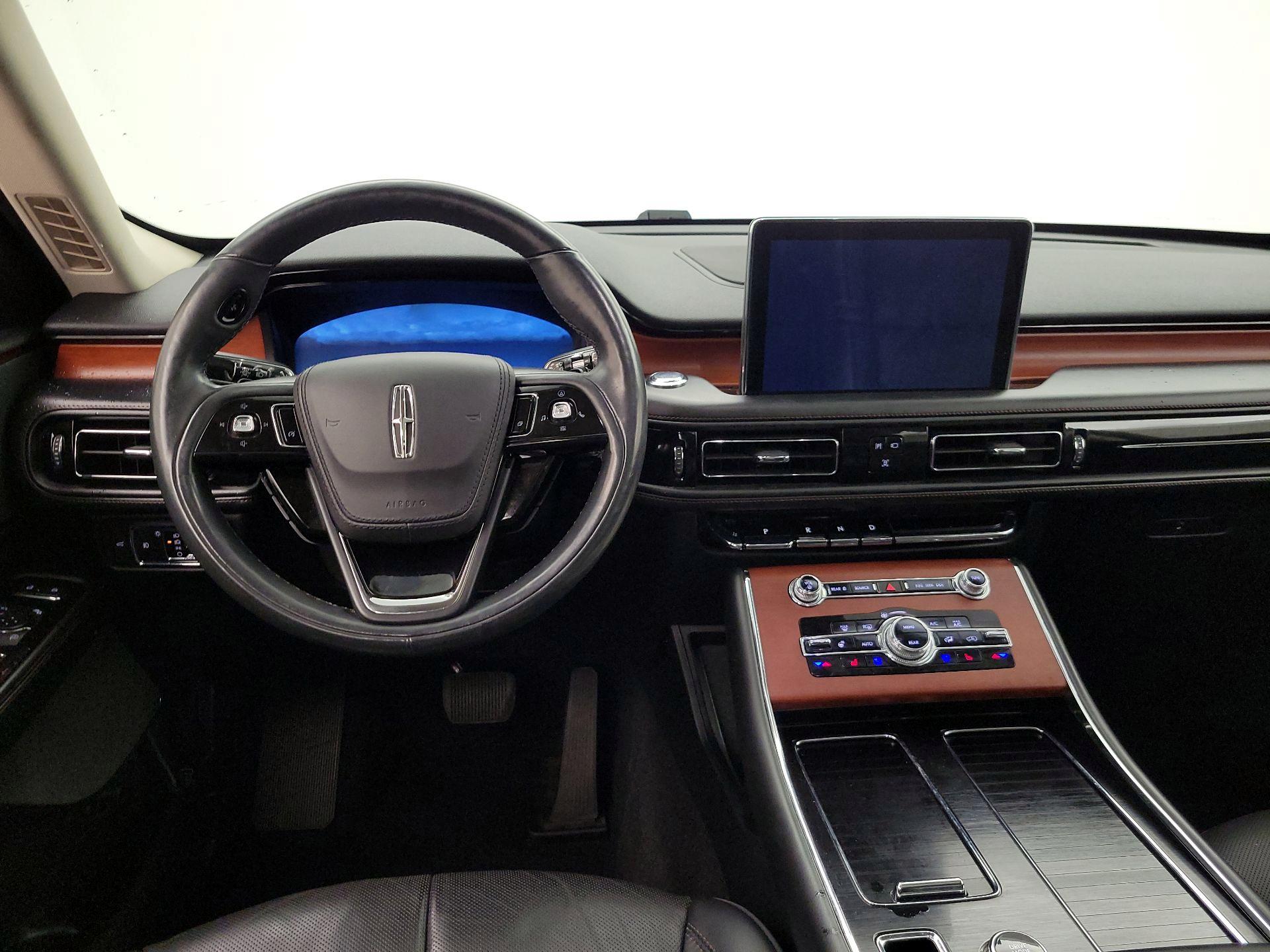 Thumbnail: 2020 Lincoln Aviator - 10