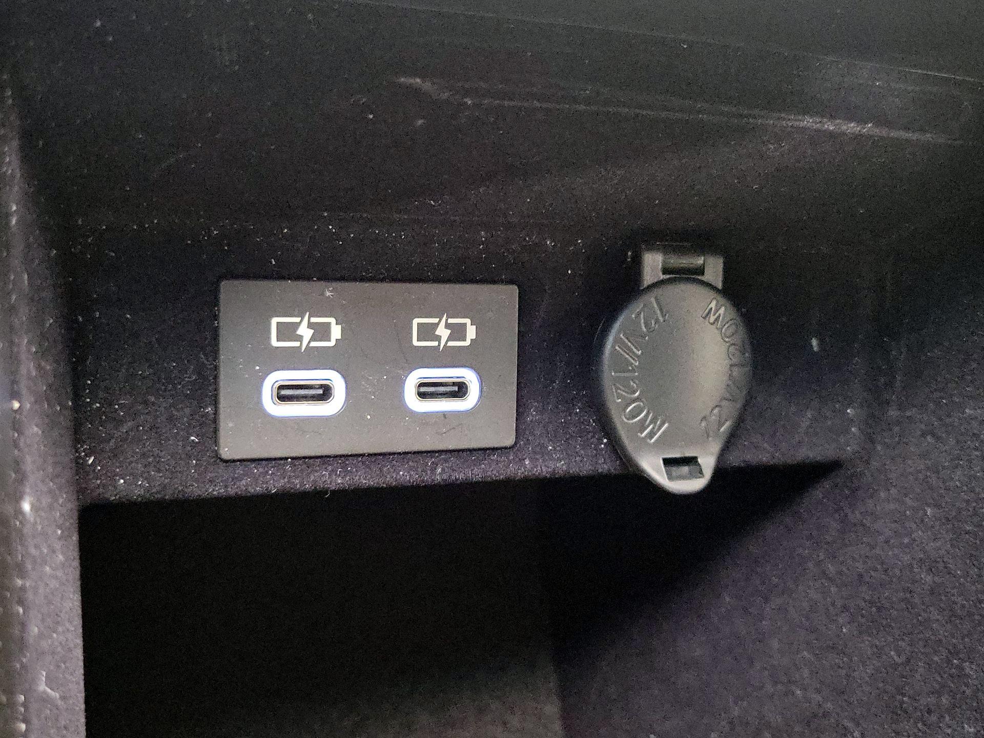 Thumbnail: 2023 Lexus ES - 18