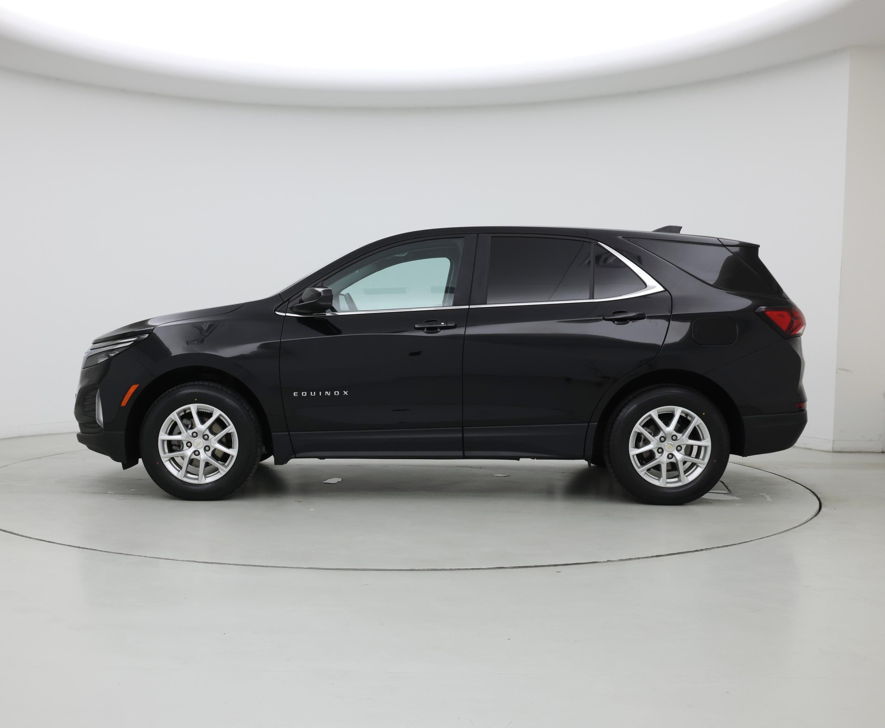 Thumbnail: 2023 Chevrolet Equinox - 3