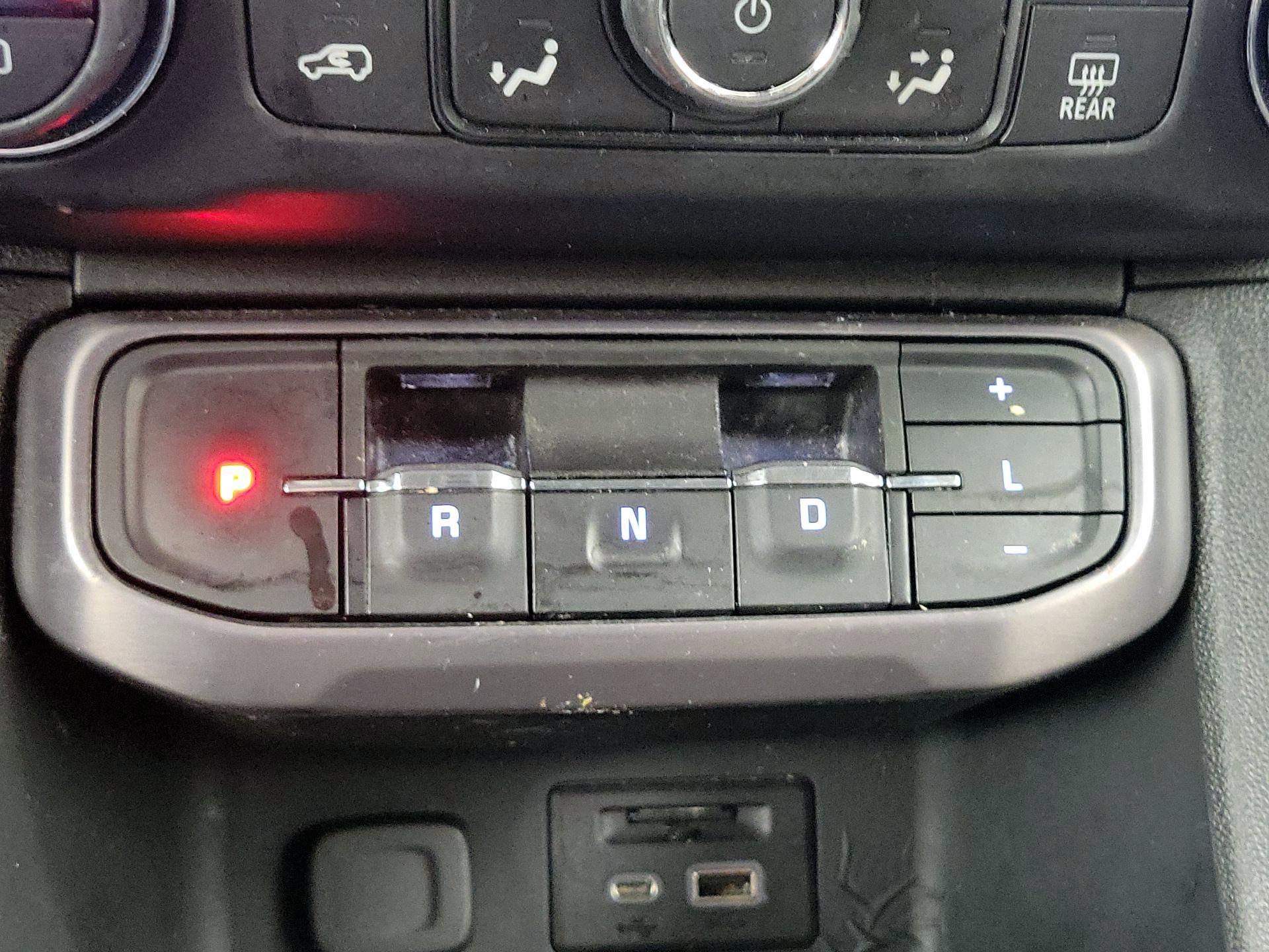 Thumbnail: 2022 GMC Acadia - 18