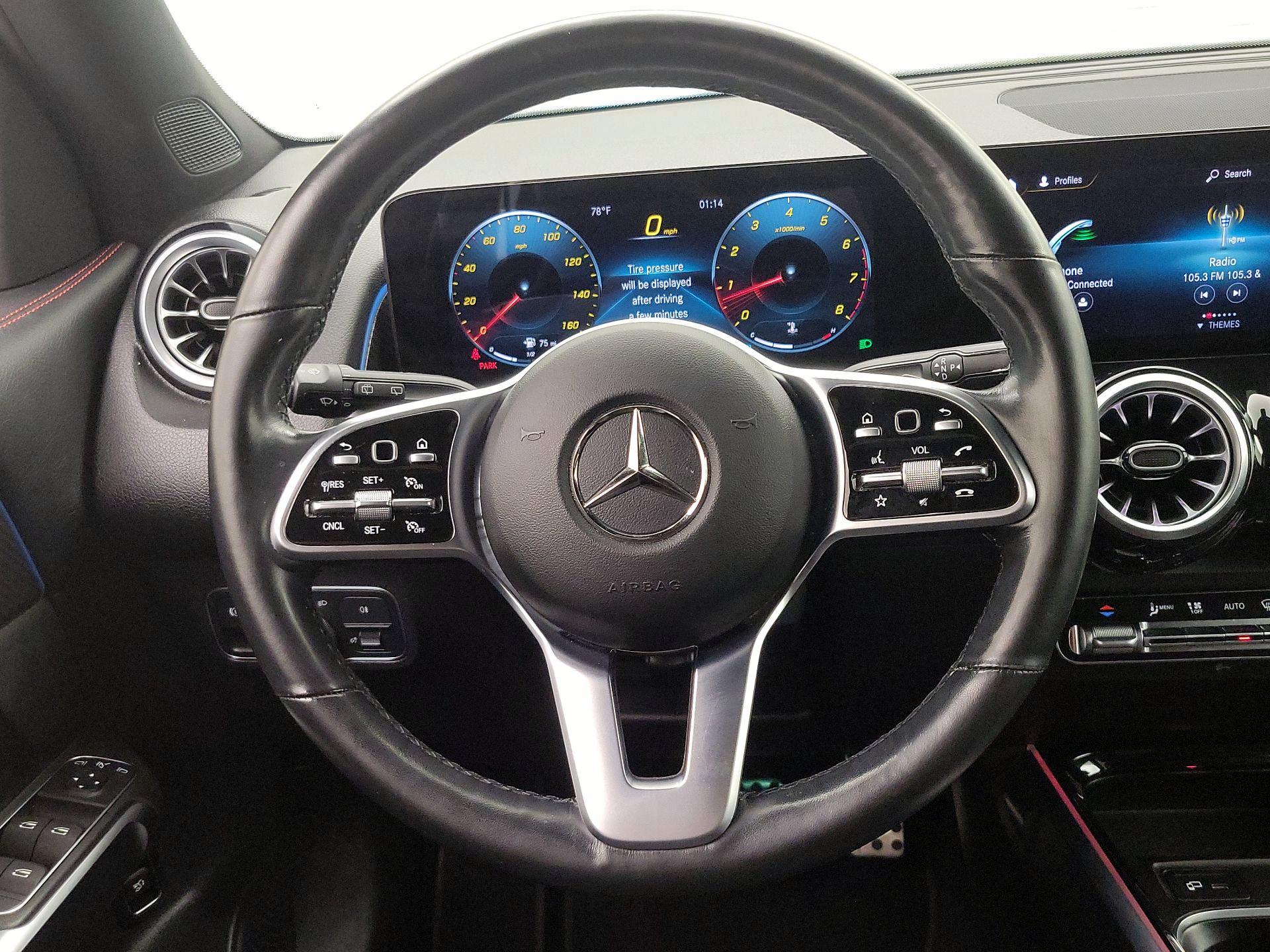 Thumbnail: 2022 Mercedes-Benz GLB - 10