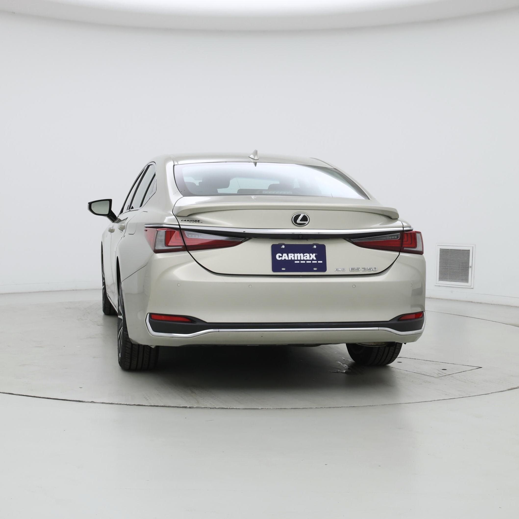 Thumbnail: 2022 Lexus ES - 6