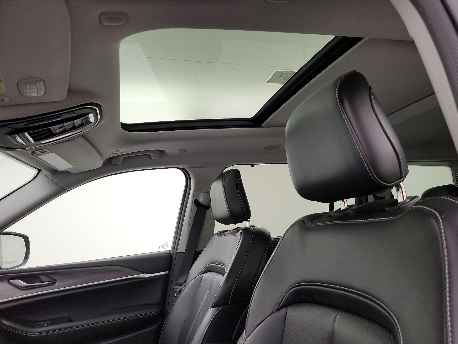 Thumbnail: 2021 Jeep Grand Cherokee L - 20