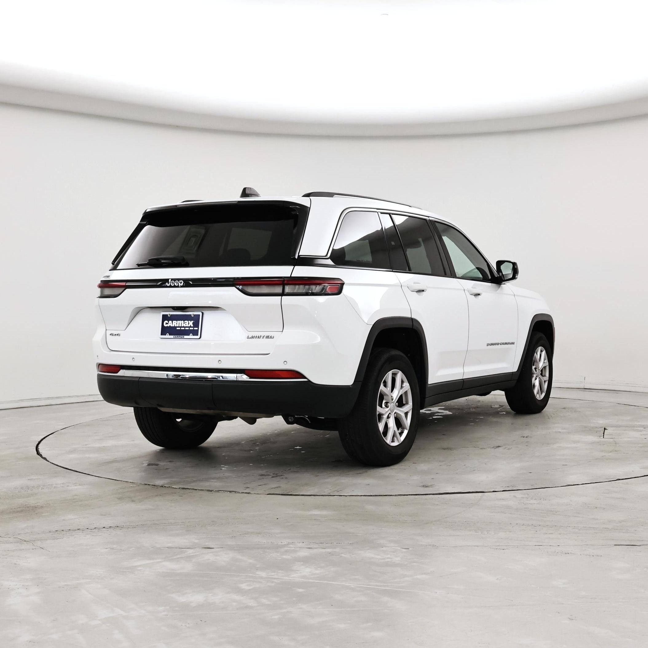 Thumbnail: 2022 Jeep Grand Cherokee - 8