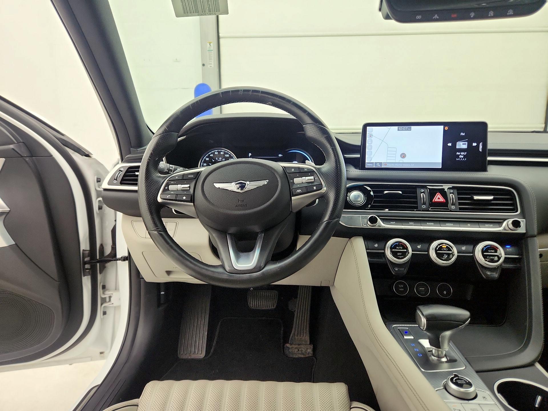 Thumbnail: 2022 Genesis G70 - 10