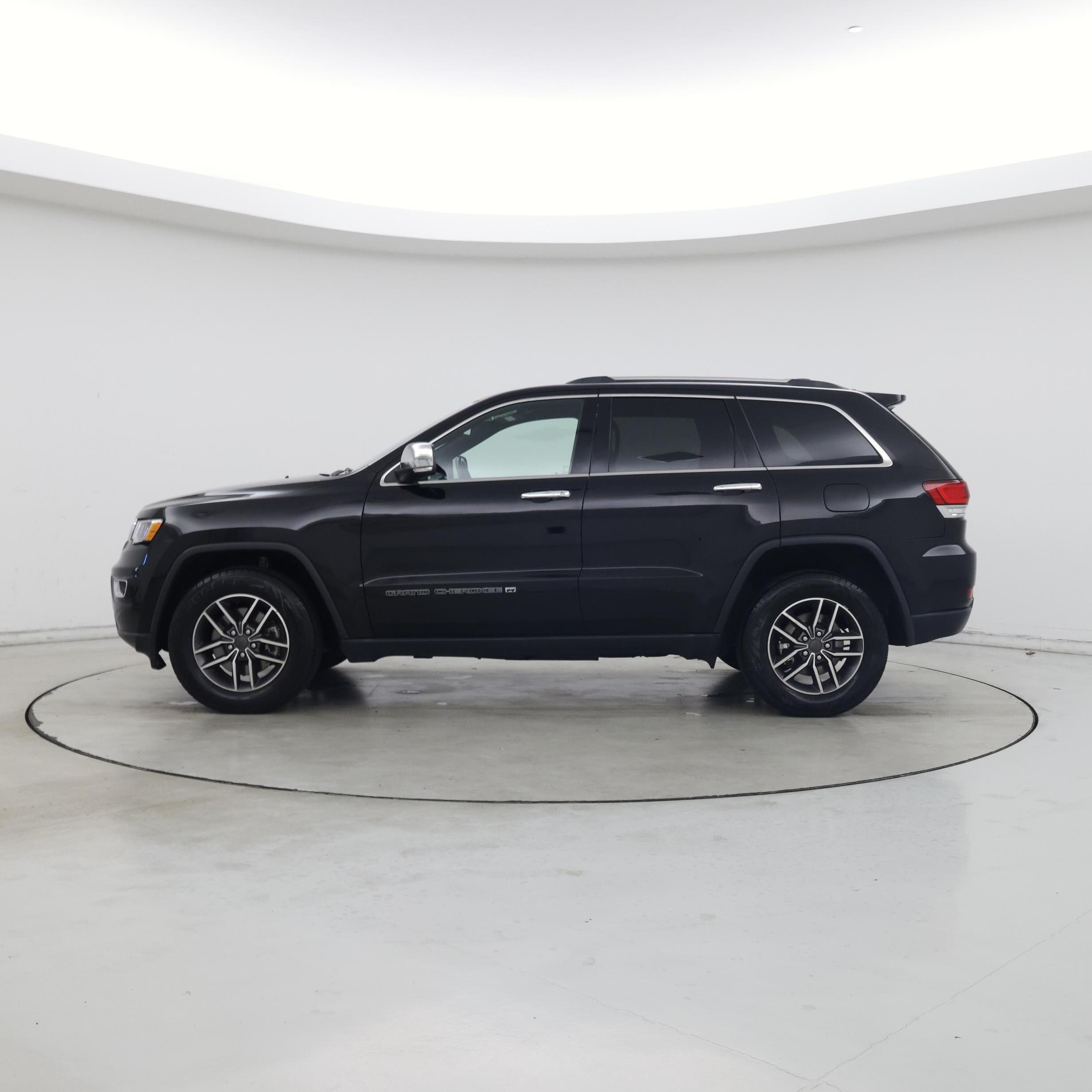 Thumbnail: 2022 Jeep Grand Cherokee - 3