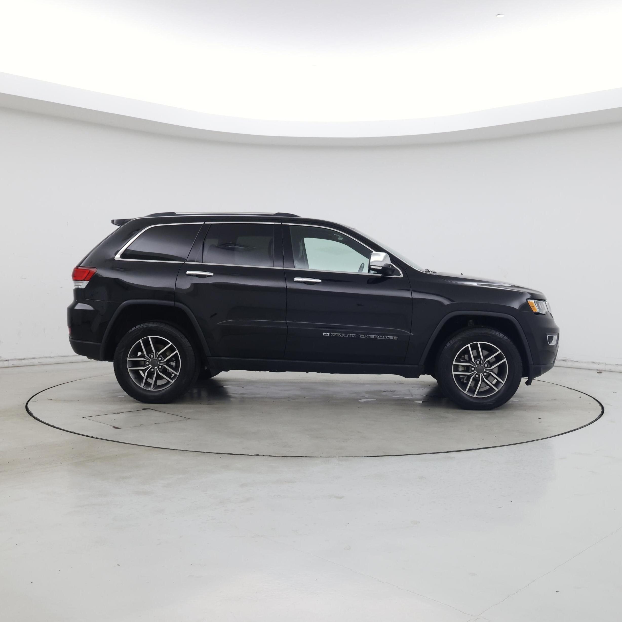 Thumbnail: 2022 Jeep Grand Cherokee - 7