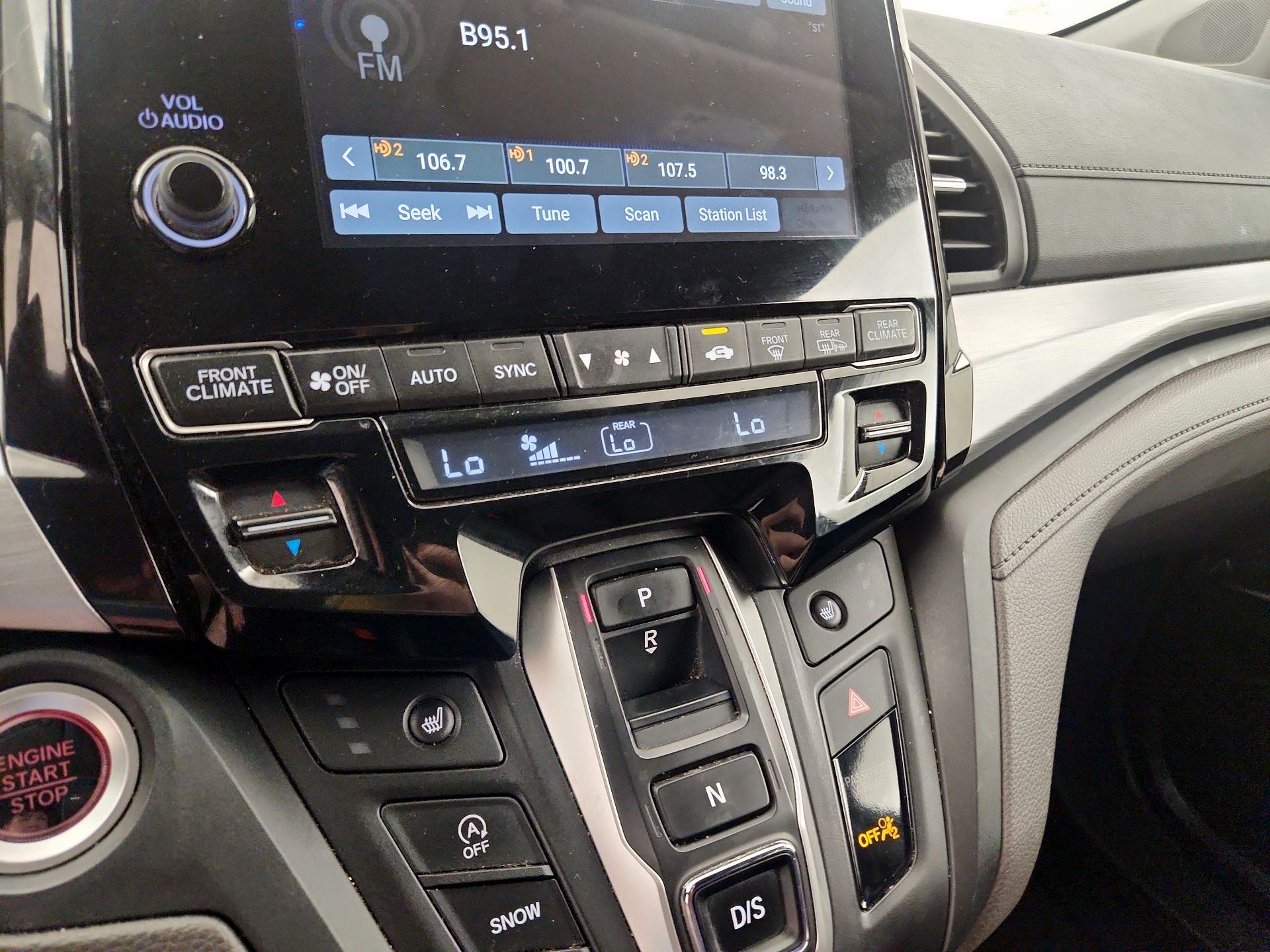 Thumbnail: 2020 Honda Odyssey - 16